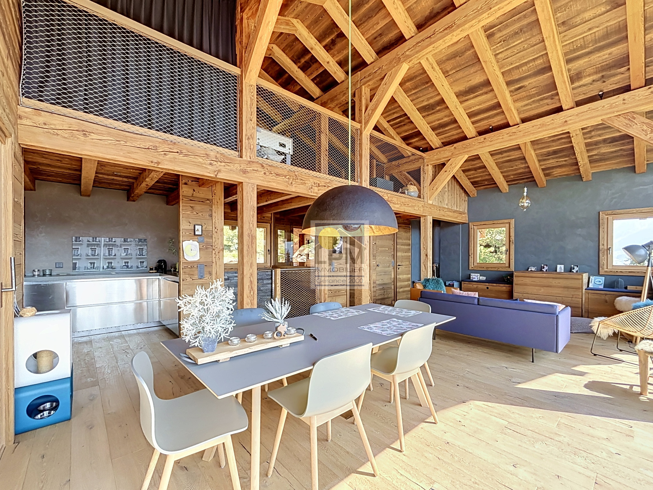 Interior view 2