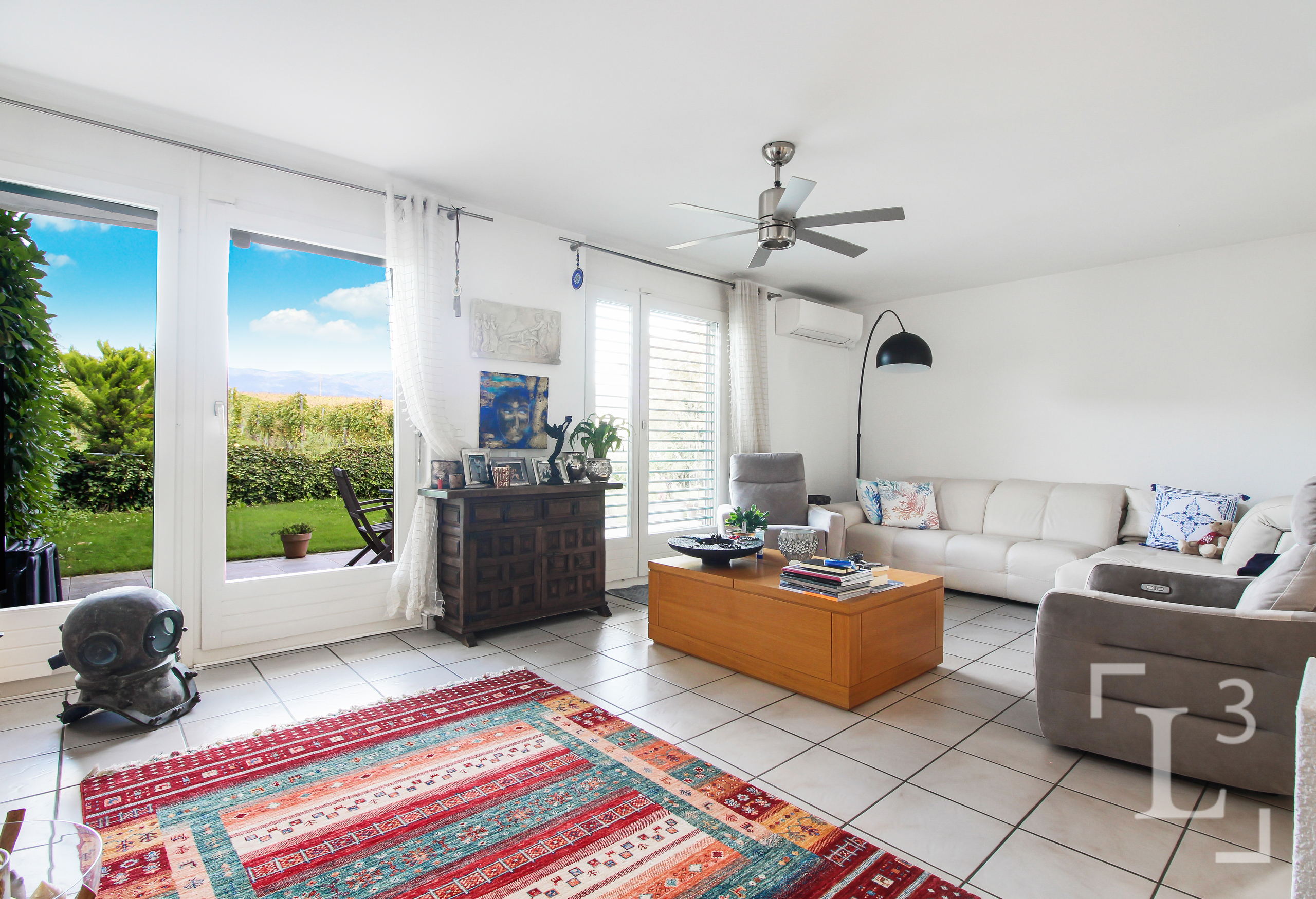 Séjour avec cheminée