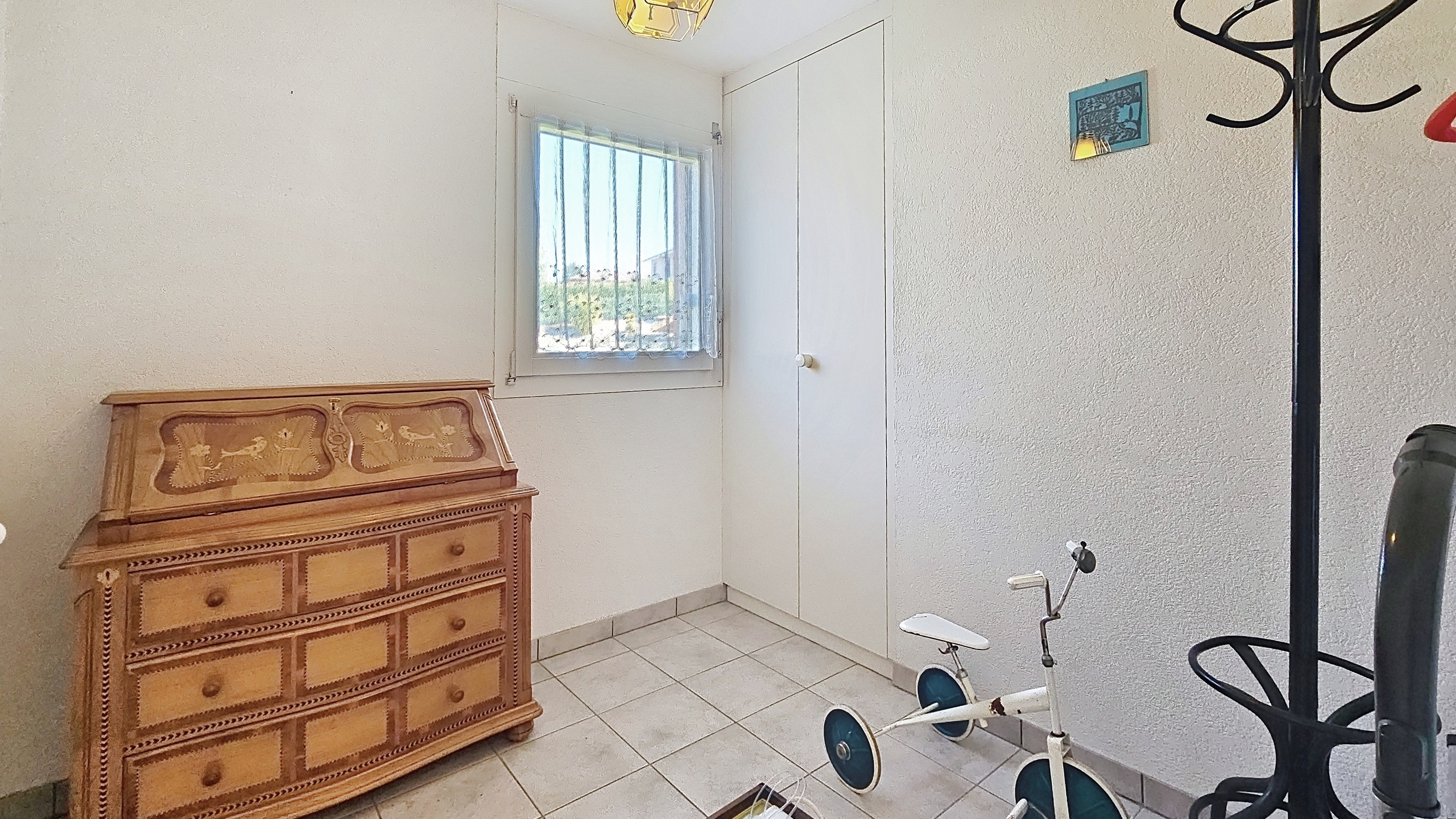 Bureau - rez Bureau - rez