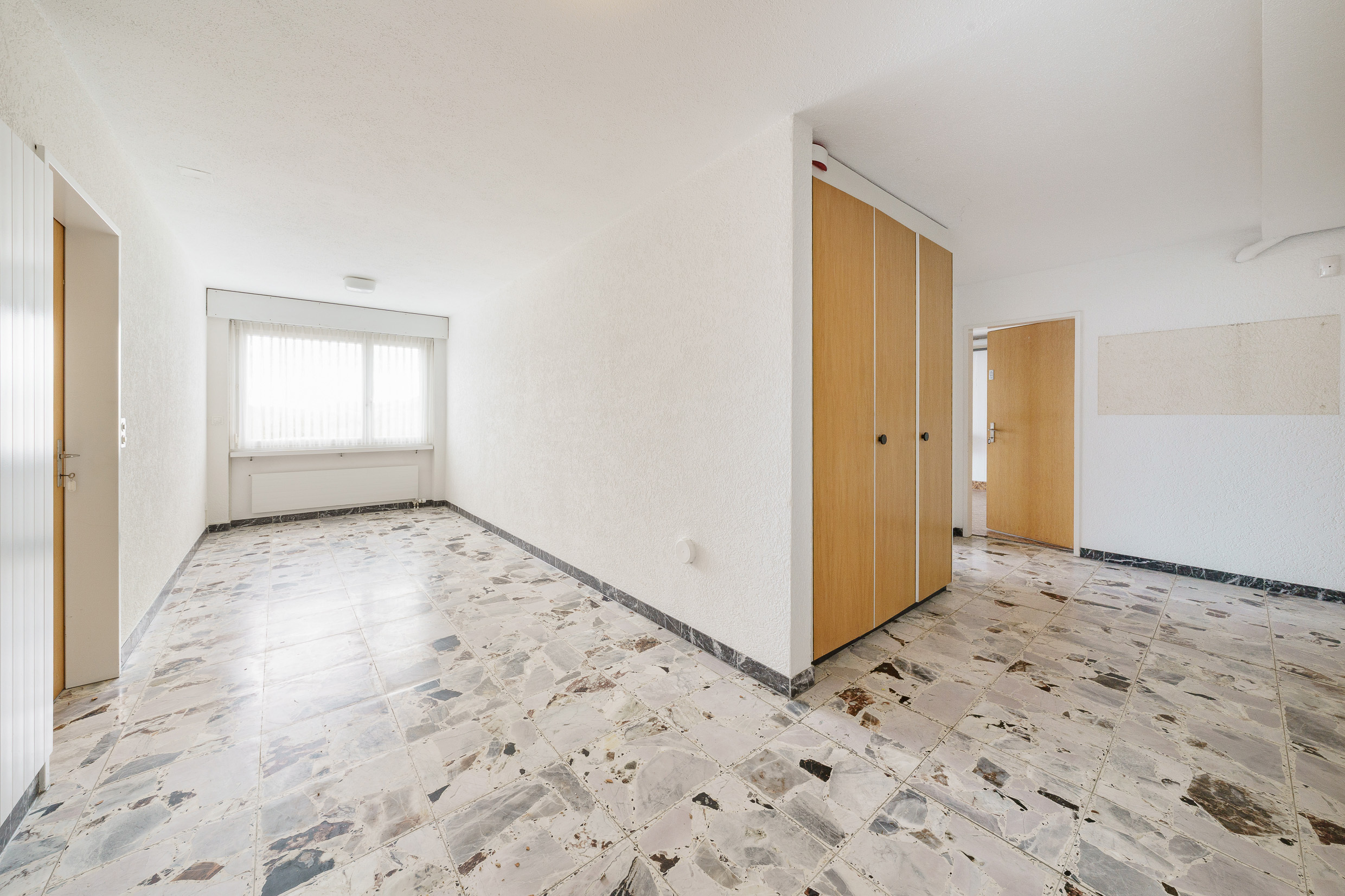 Offenes Zimmer Gartengeschoss