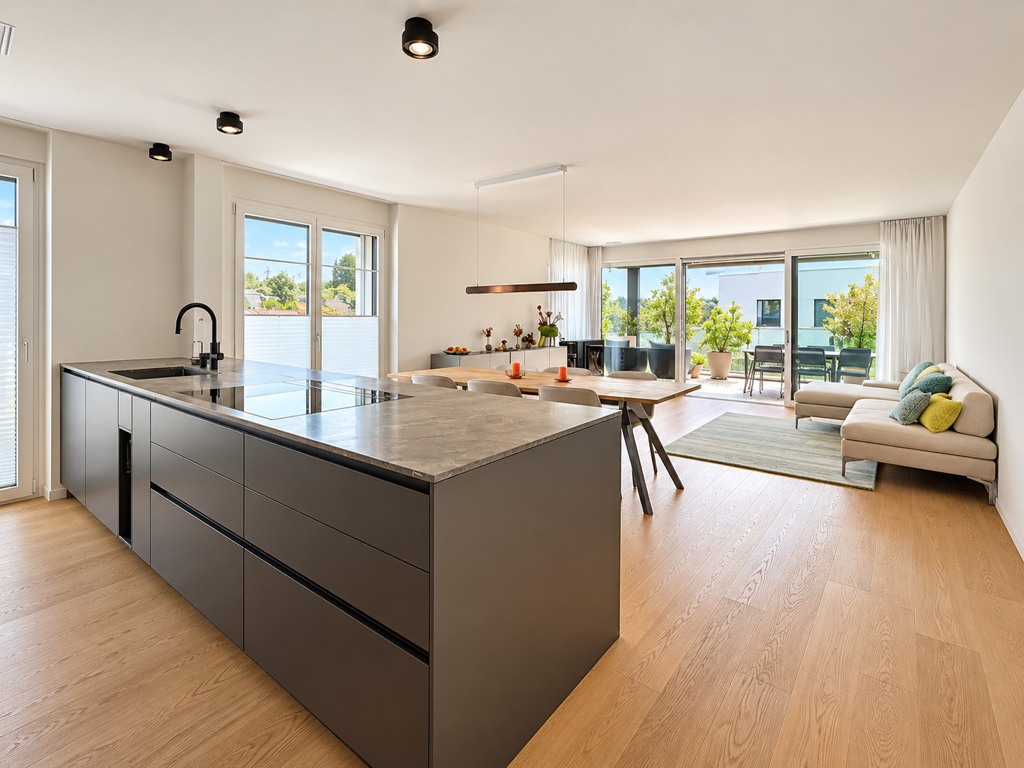 Interior view 1