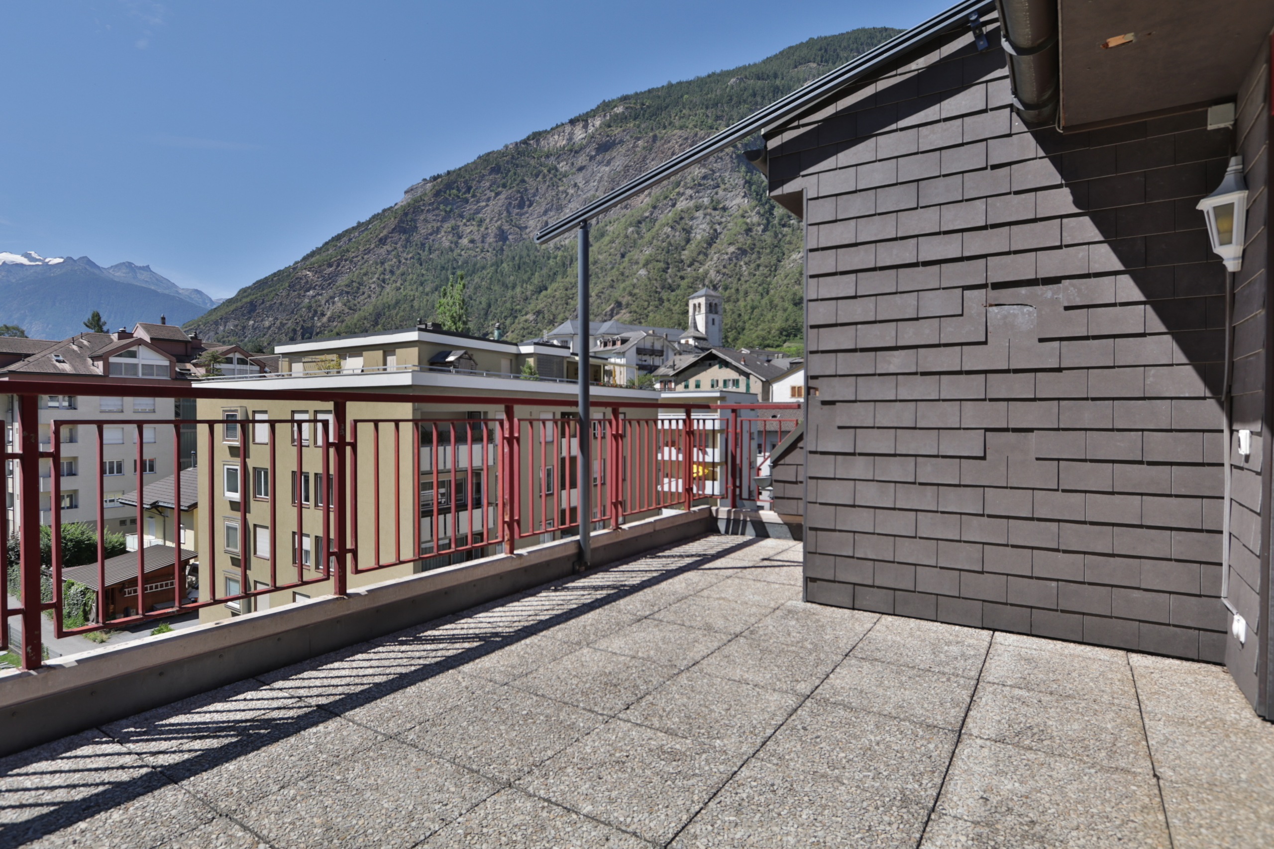 Exterior view 4