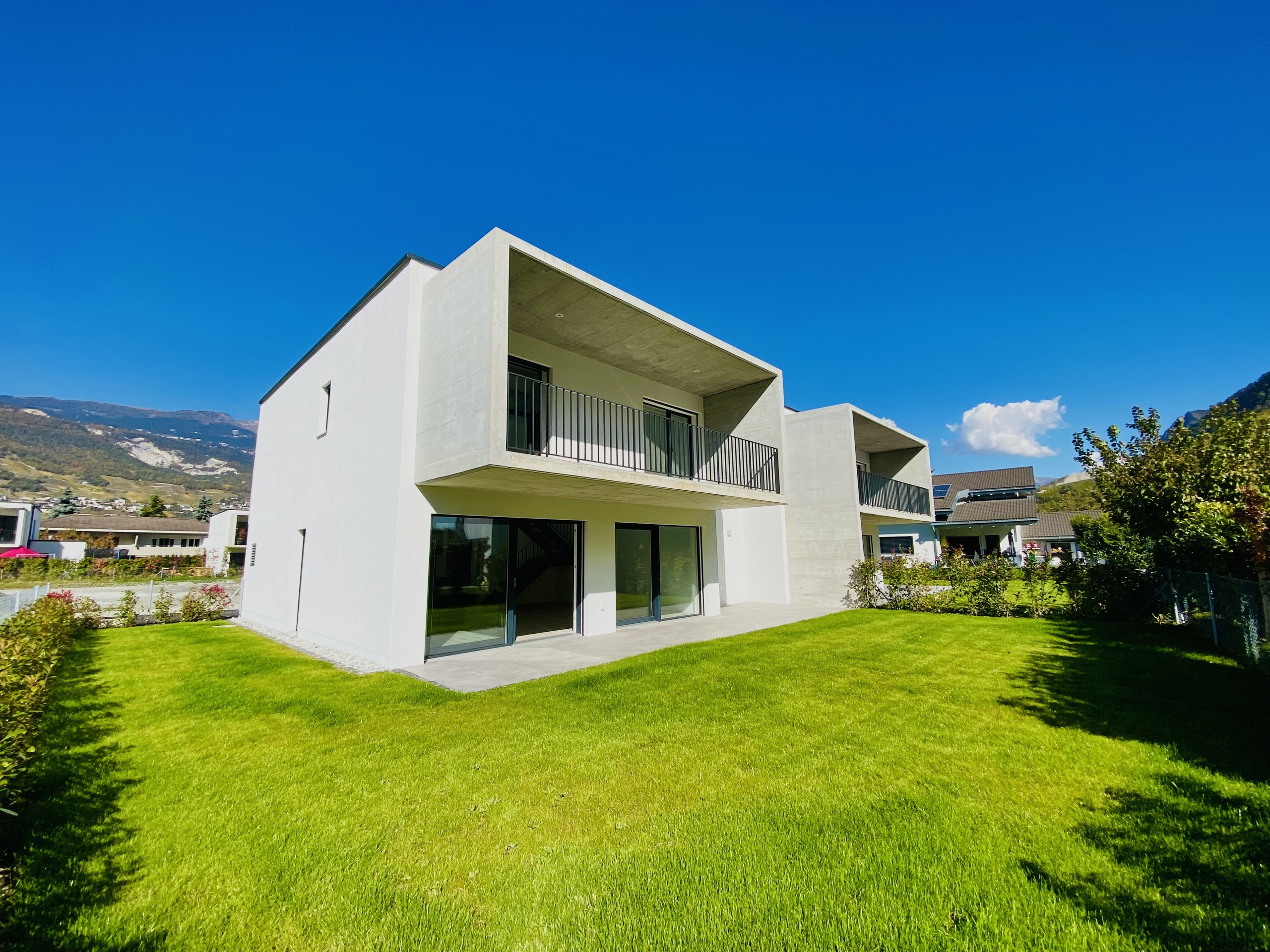 Exterior view 1