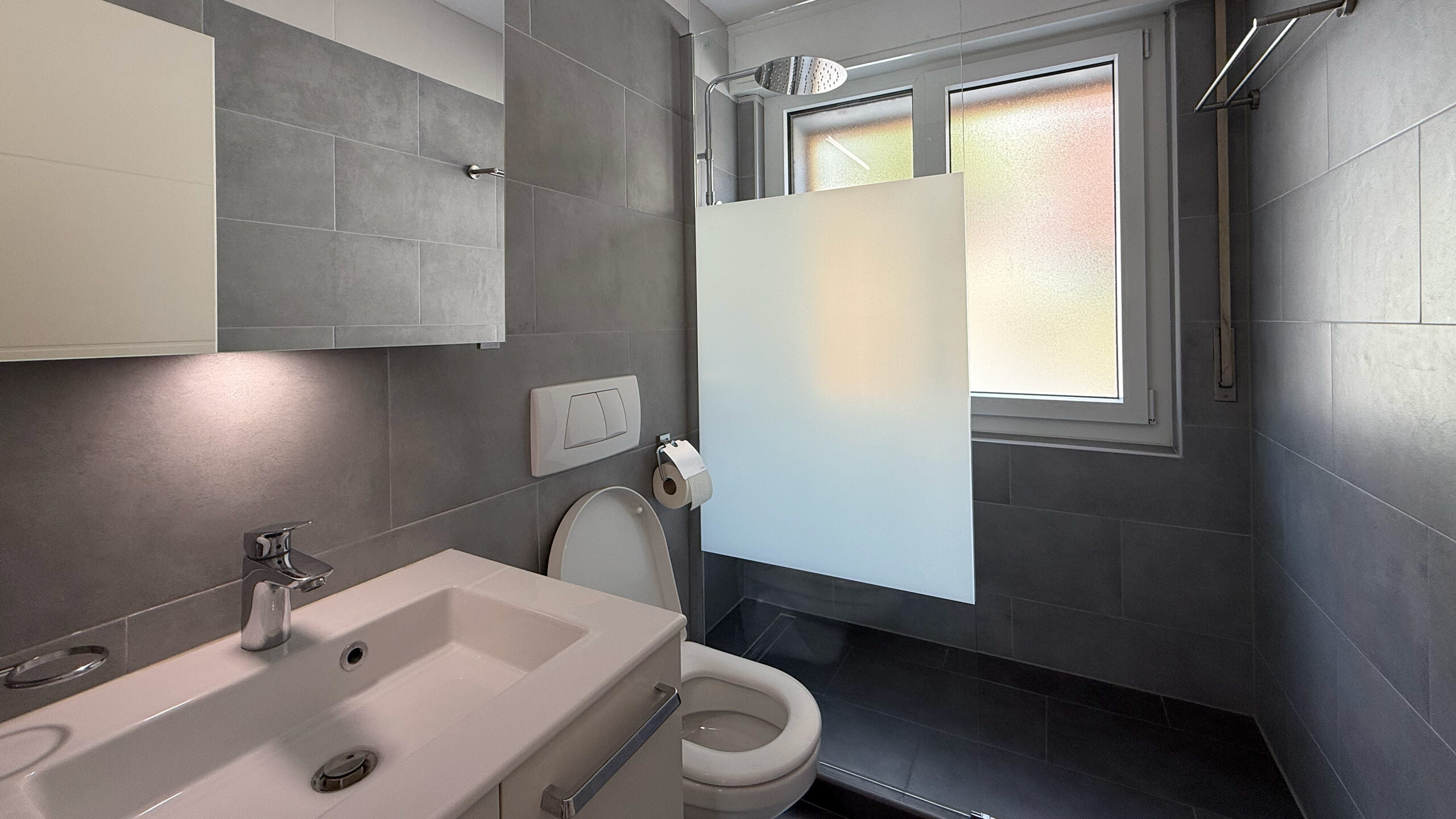 Chambre 2 - Salle de douche