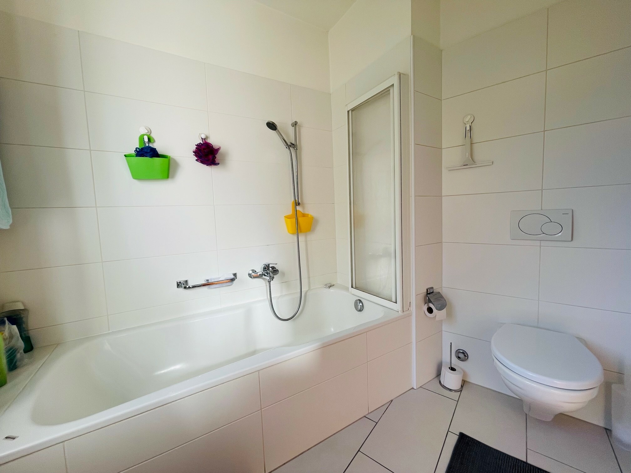 EG 3-Zimmer Wohnung Via Gottardo 52 Badezimmer EG 3-Zimmer Wohnung Via Gottardo 52 Badezimmer