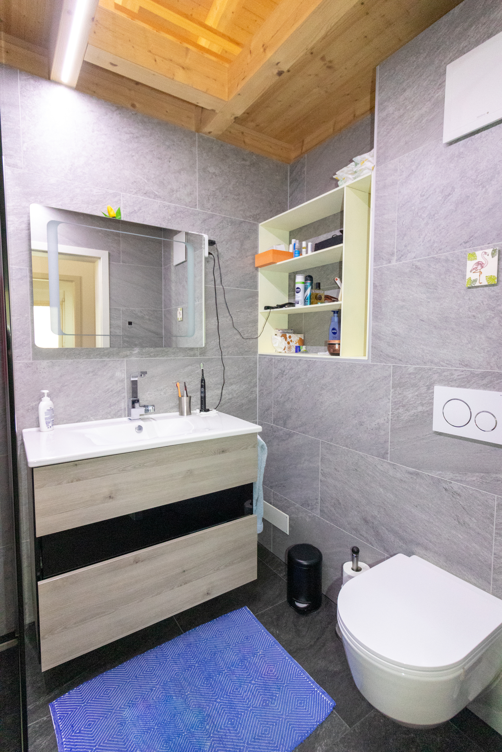 Interior view 21