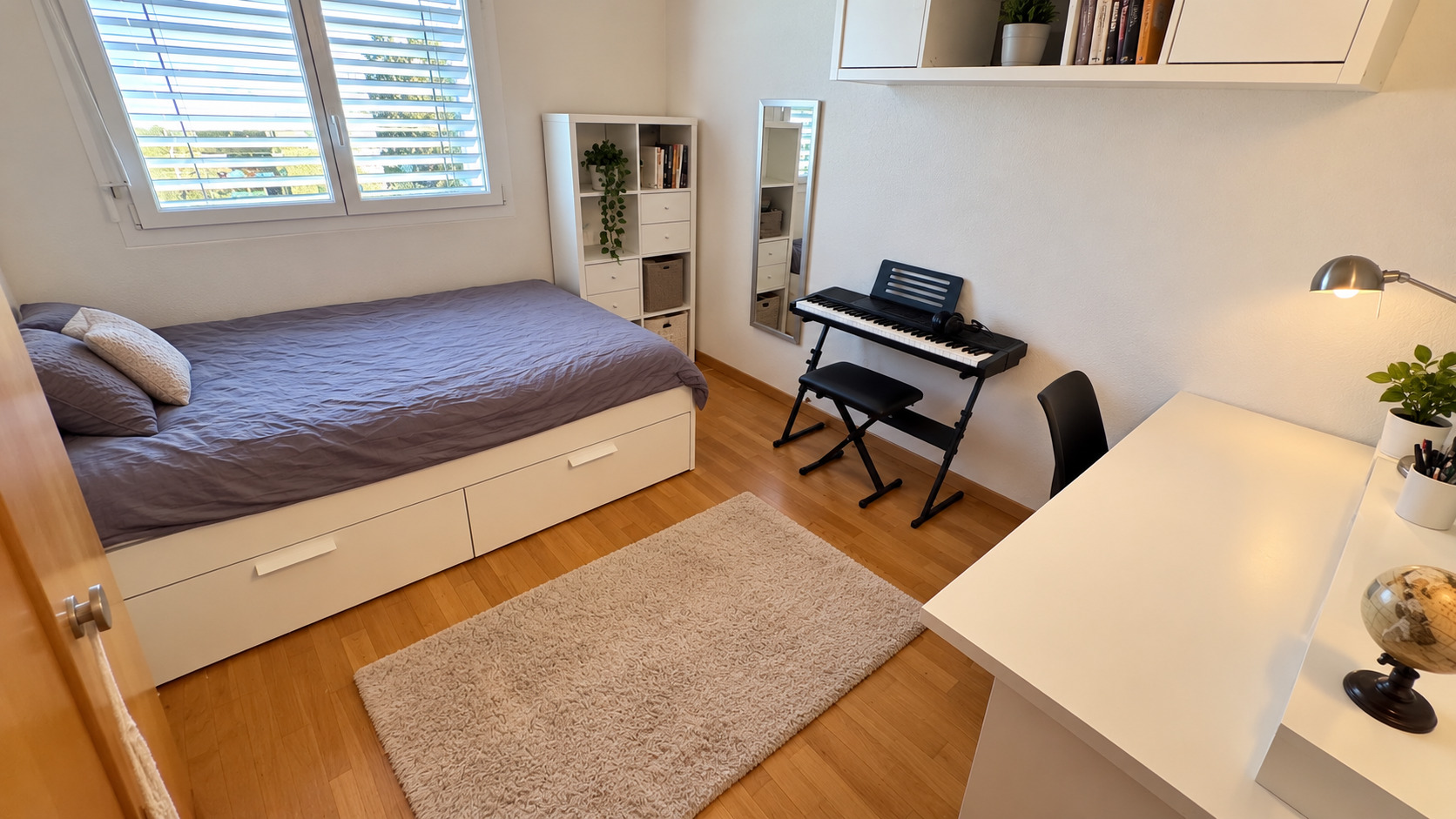 Interior view 5