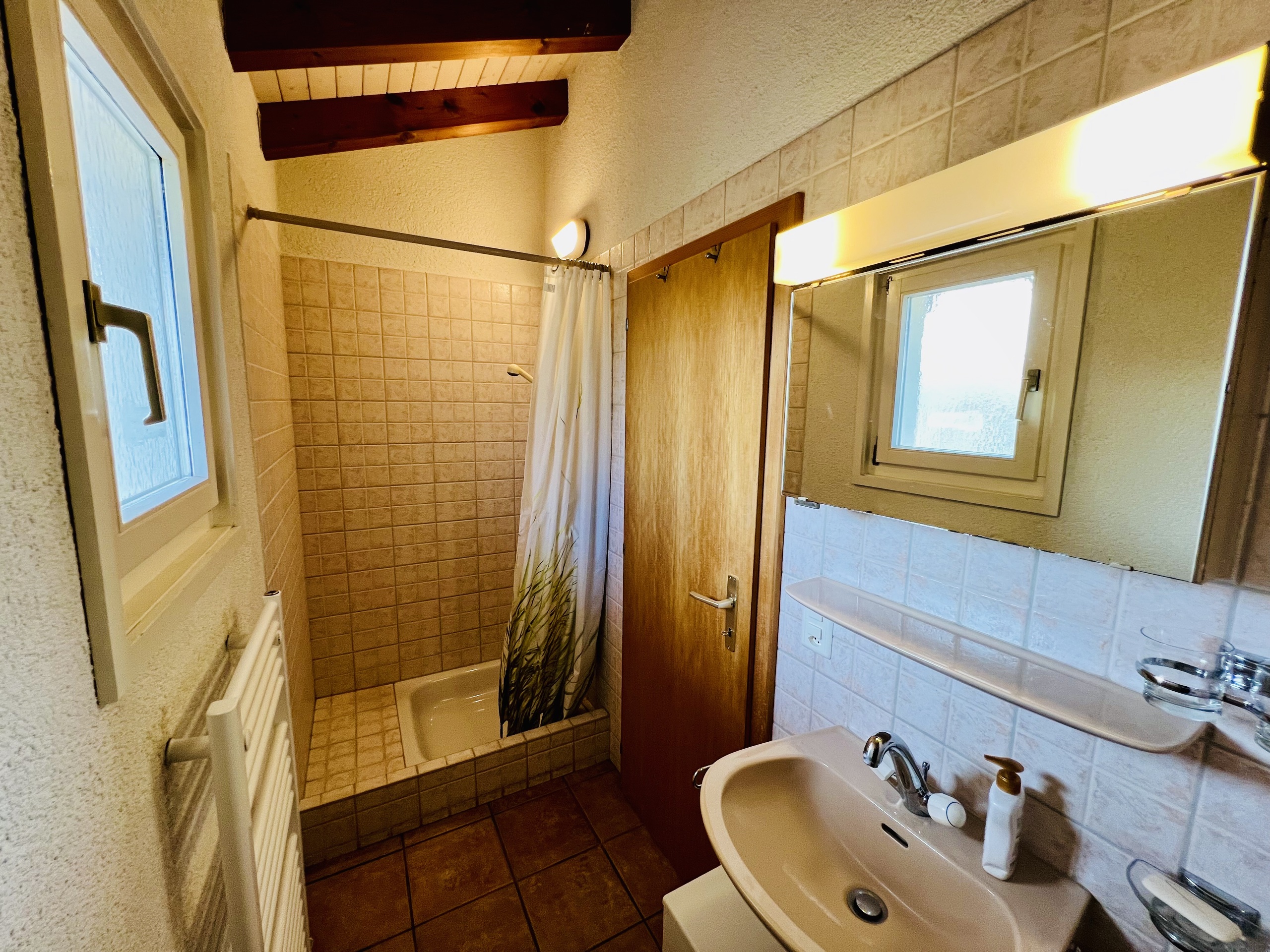 Powder room Powder room