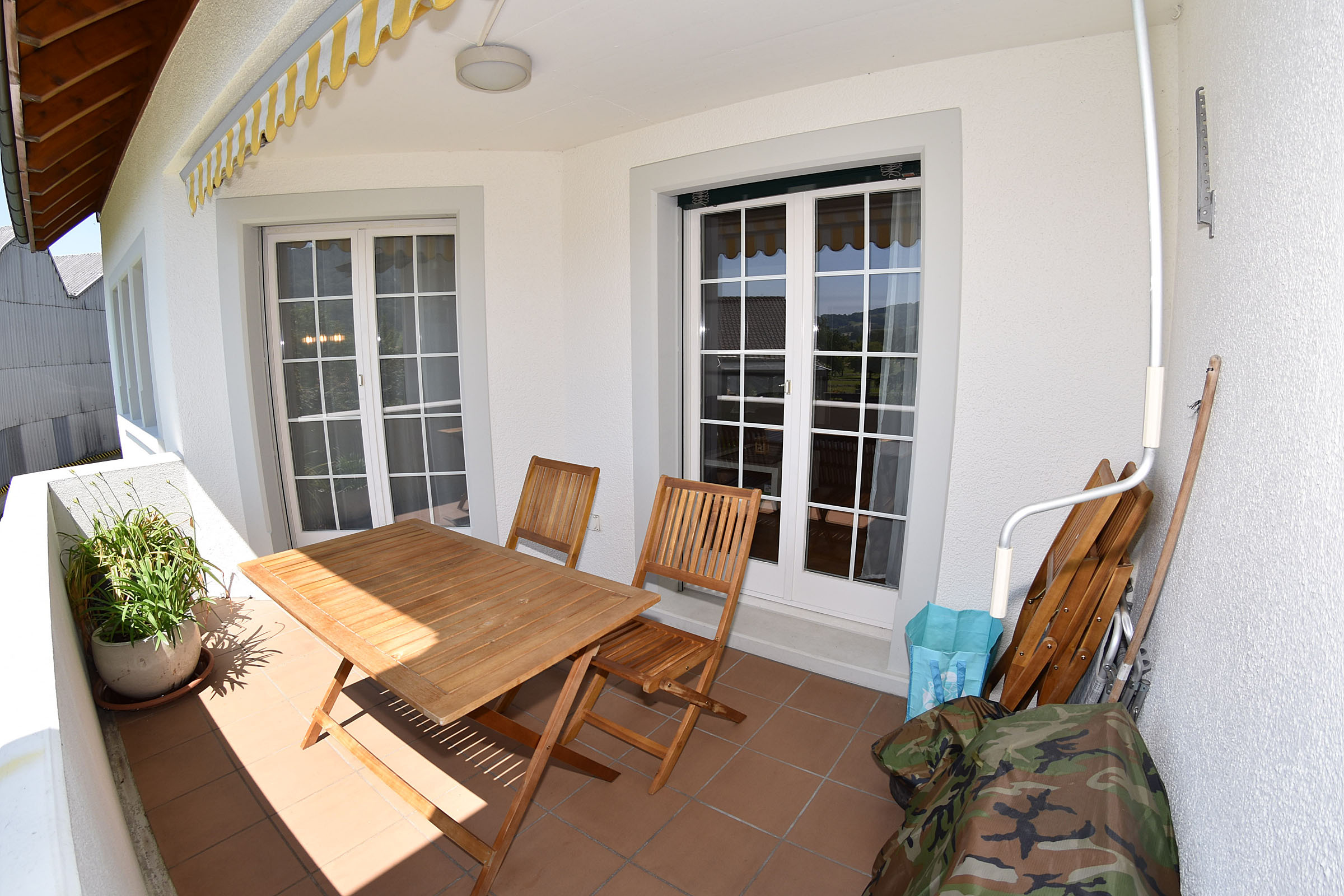 Balkon für gemütliche Stunden ...