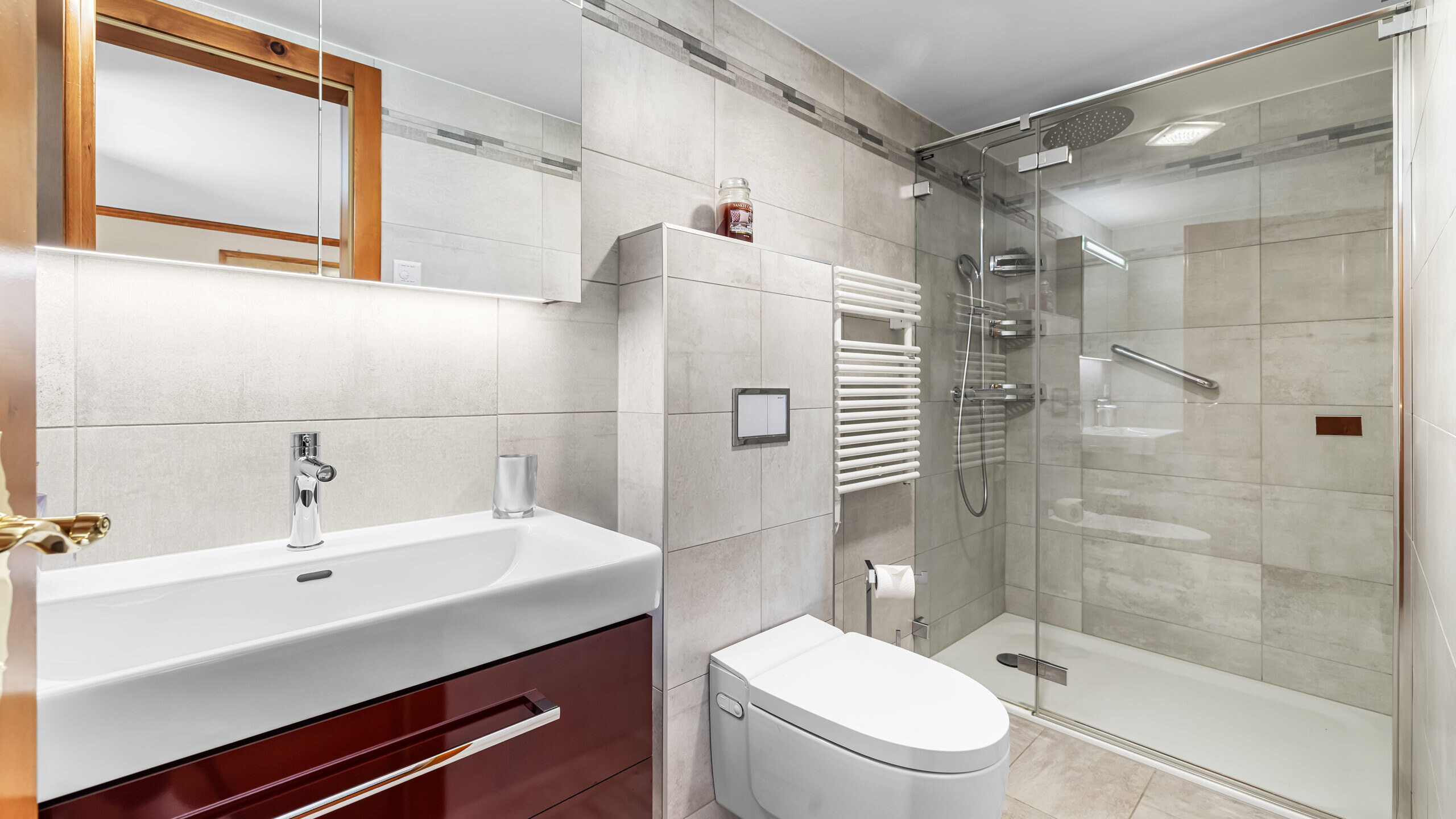 Chambre double 2 - Salle de douche Chambre double 2 - Salle de douche