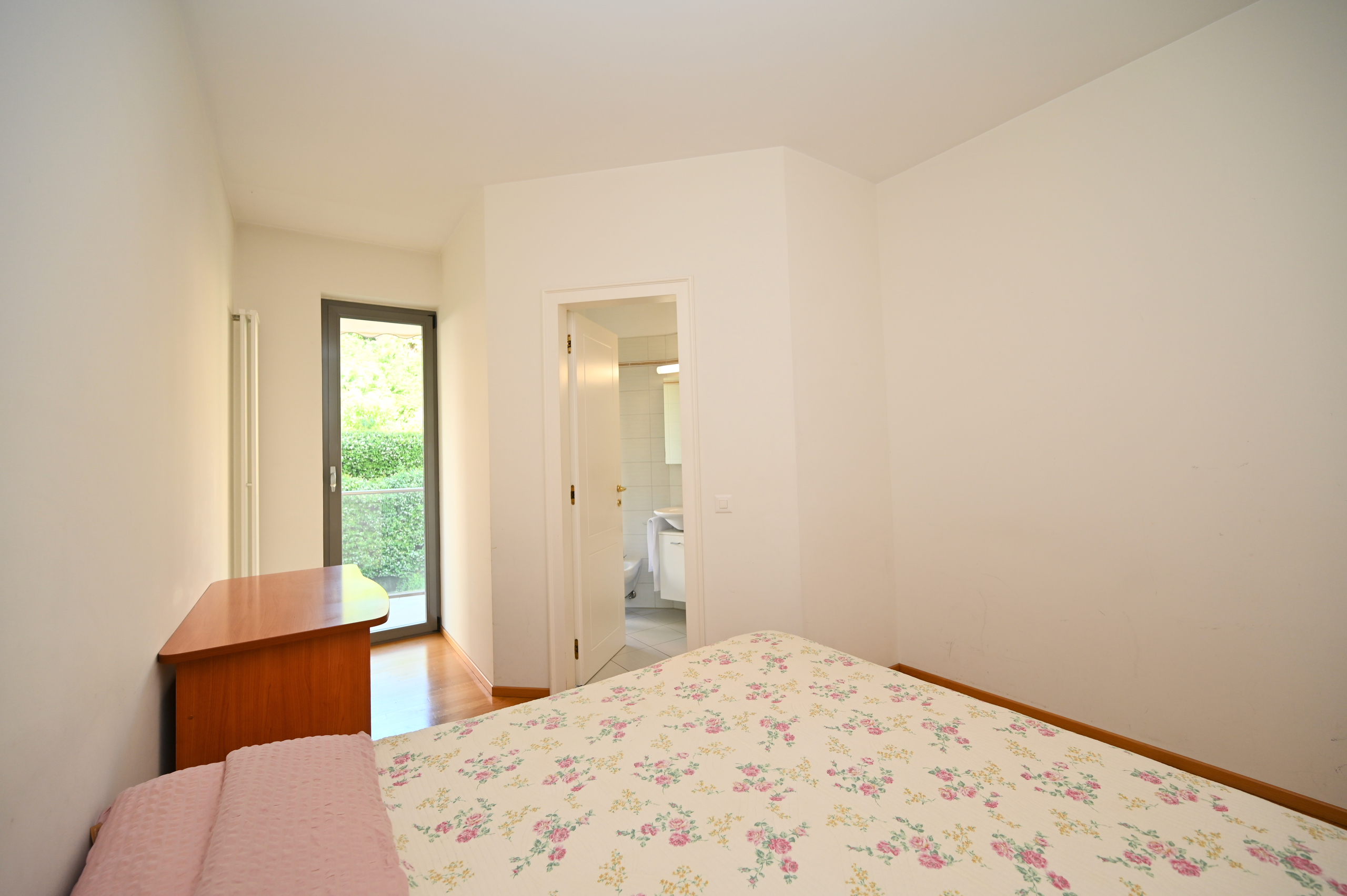 Interior view 8