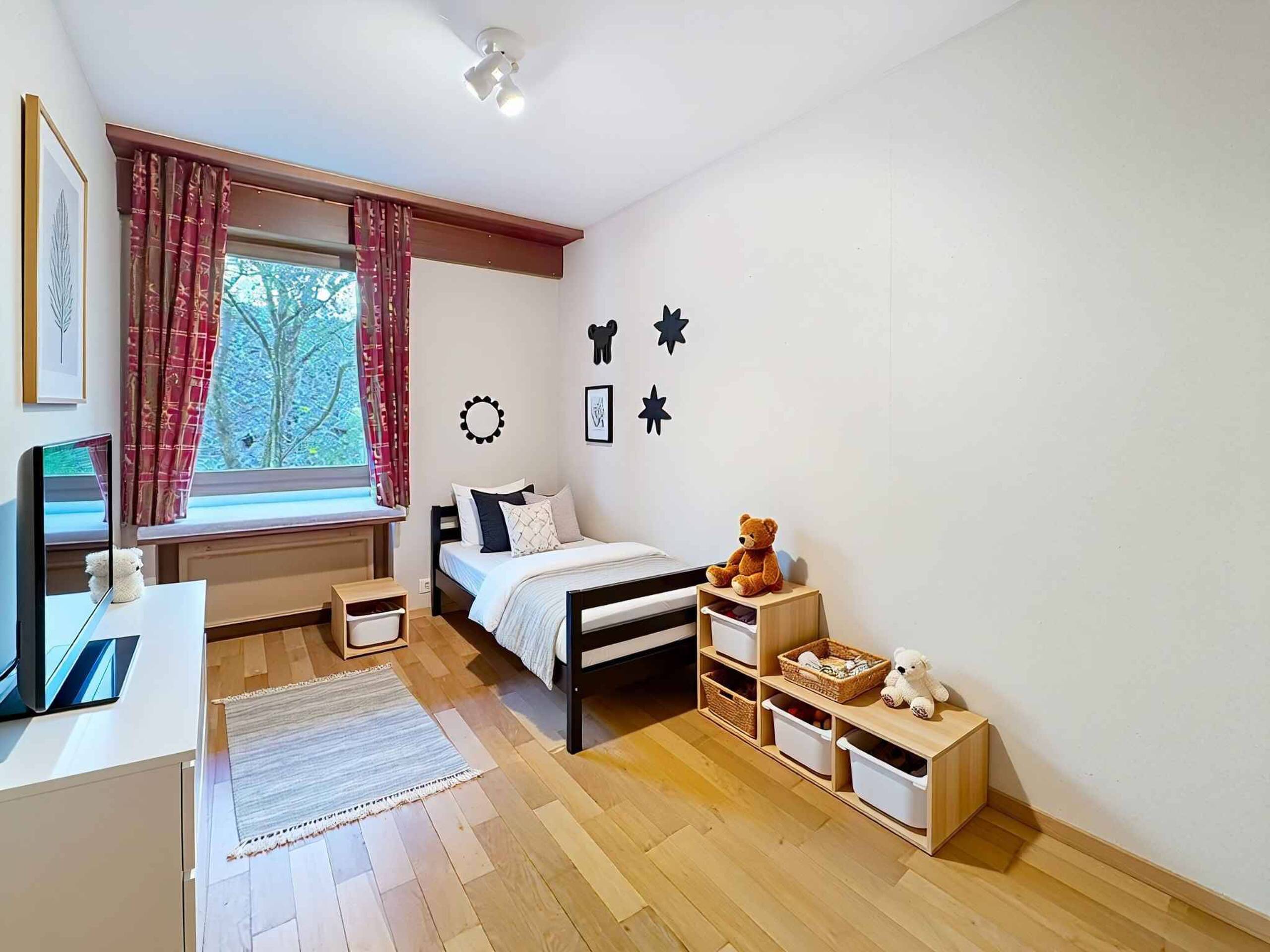 Photo 6