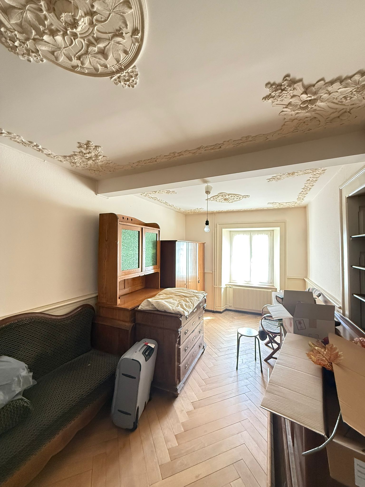 bedroom (separate door)