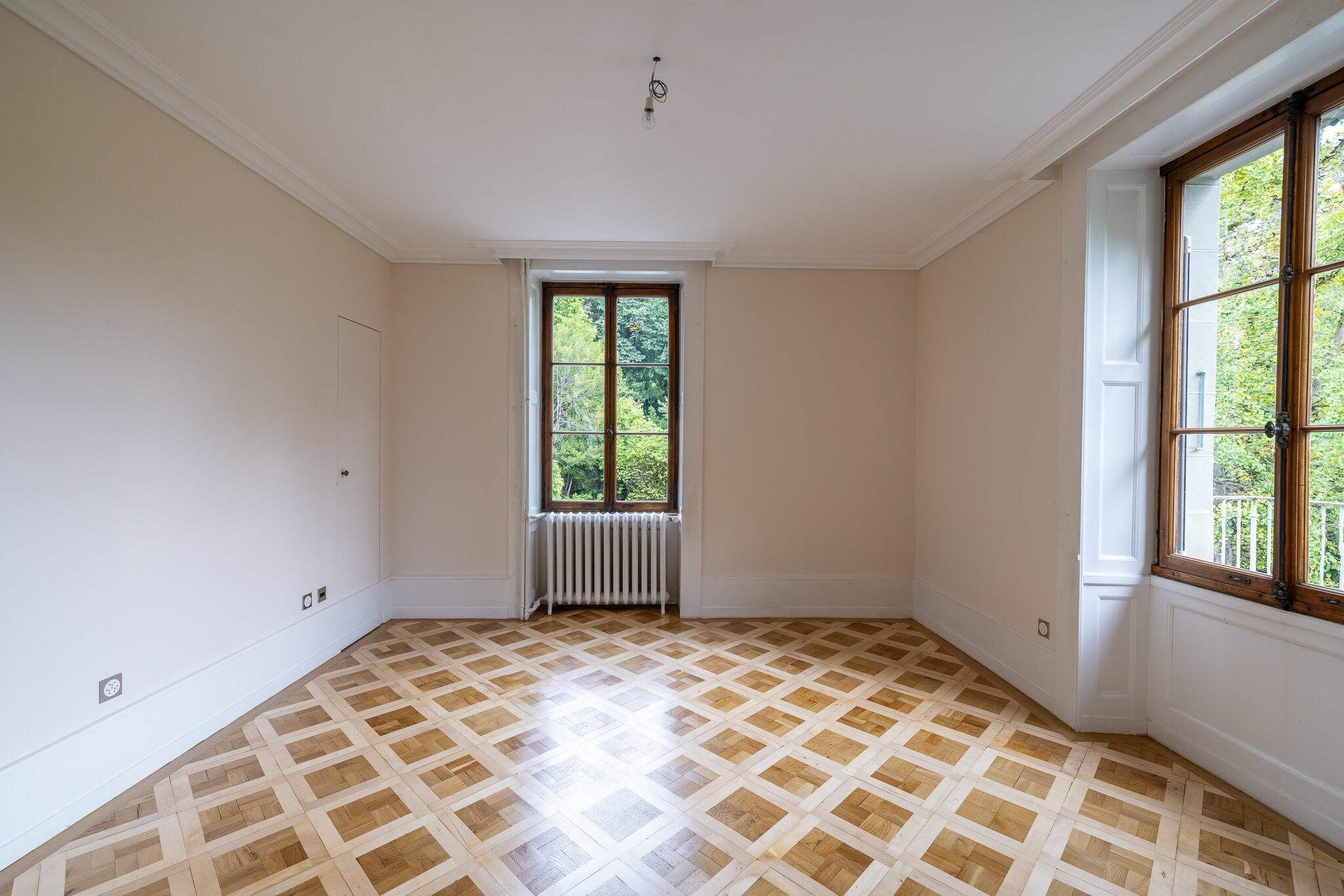 Interior view 6