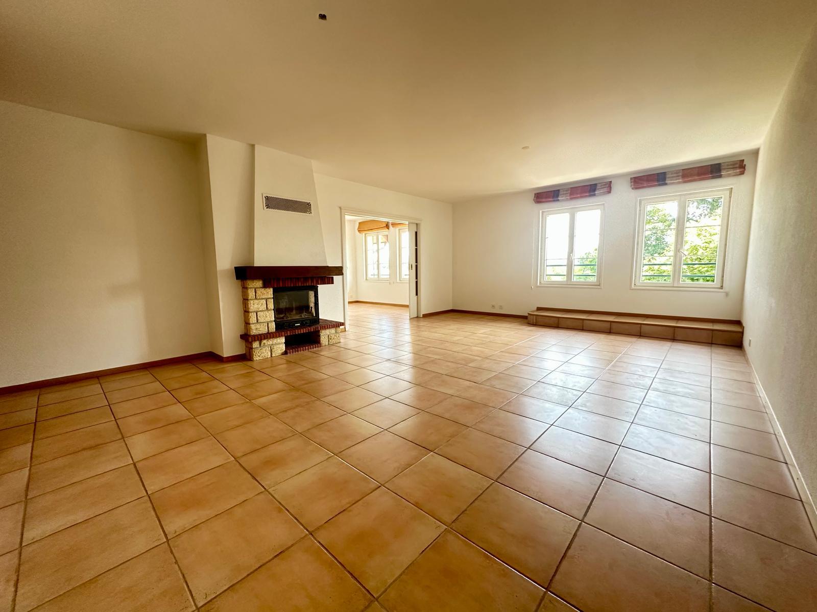 Interior view 3