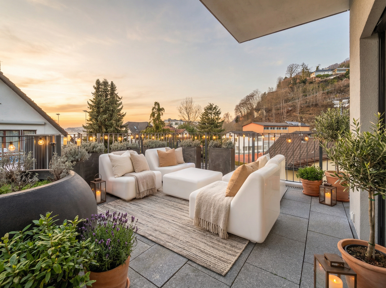 Grosse Terrasse mit Seeblick Grosse Terrasse mit Seeblick