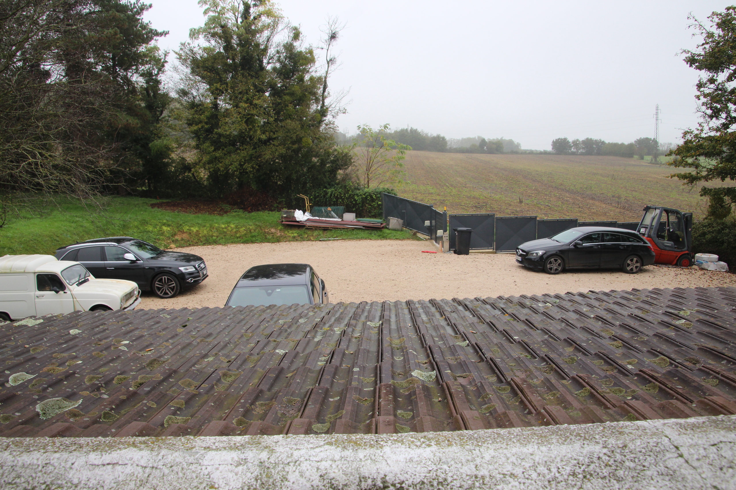 Grande place de parc de la propriété Grande place de parc de la propriété