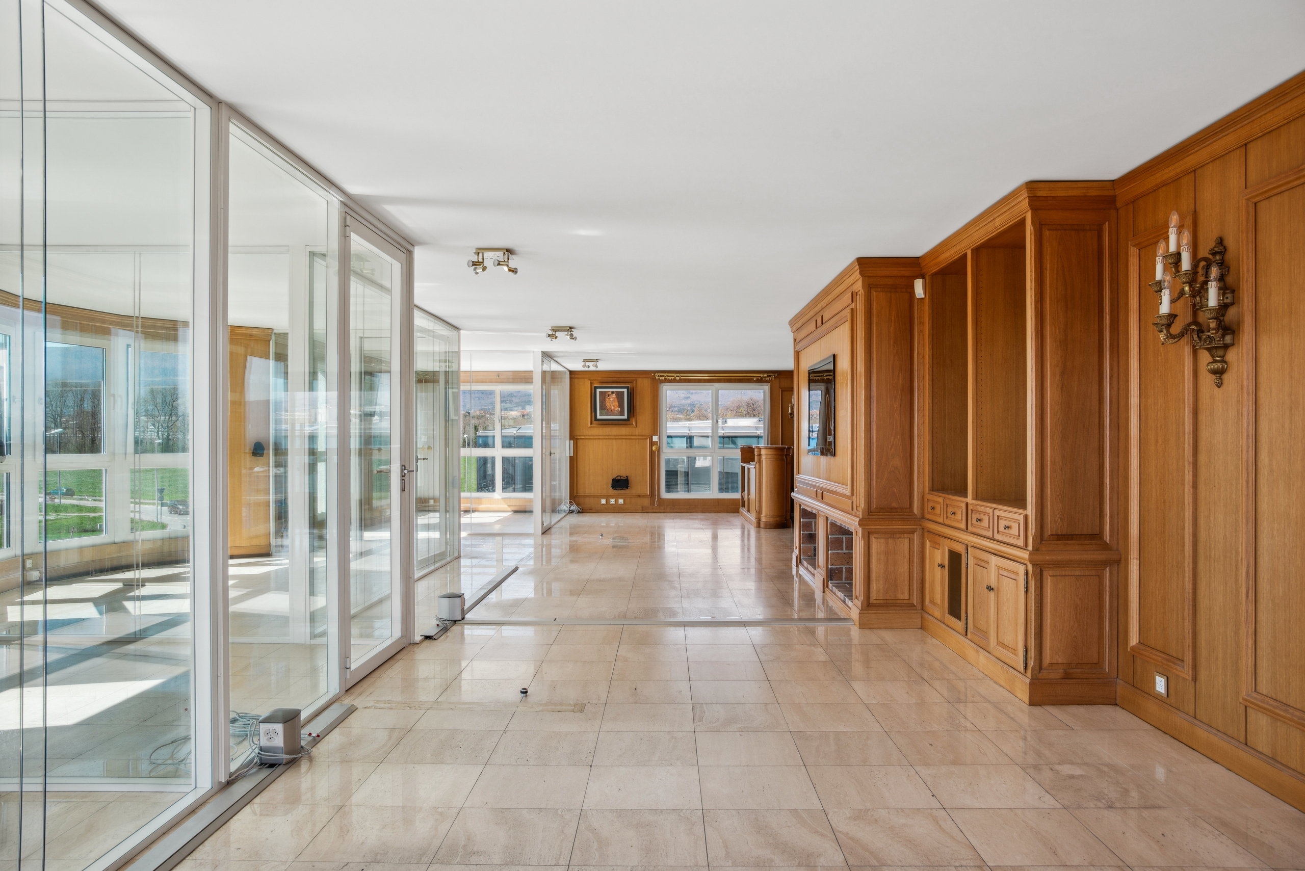 Interior view 10
