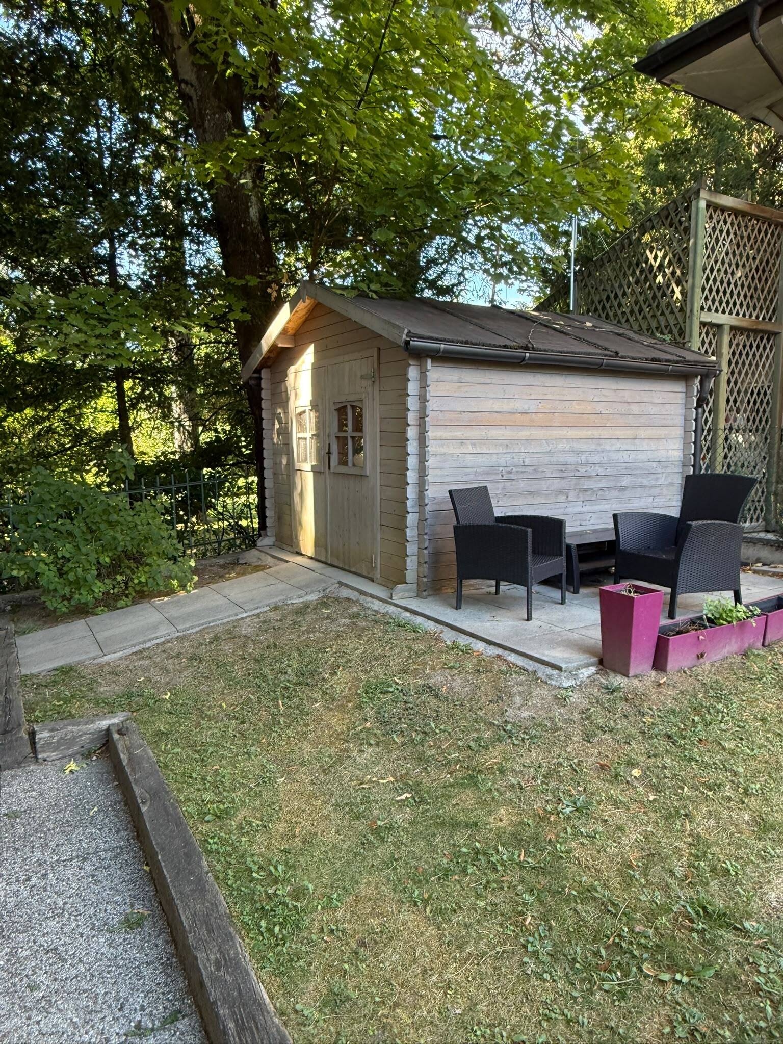 Exterior view 9