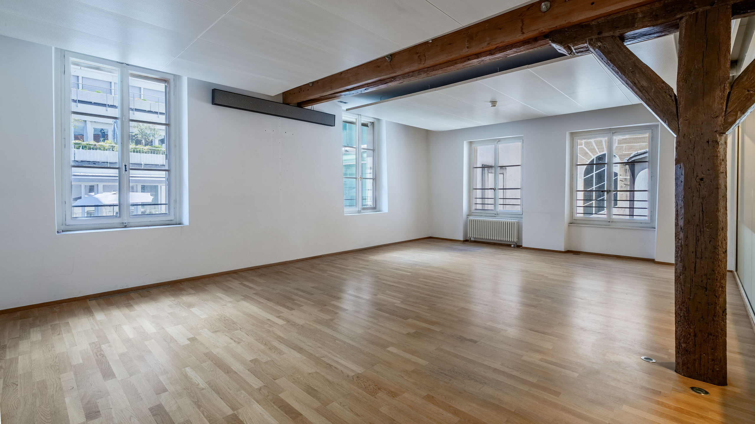 Interior view 5