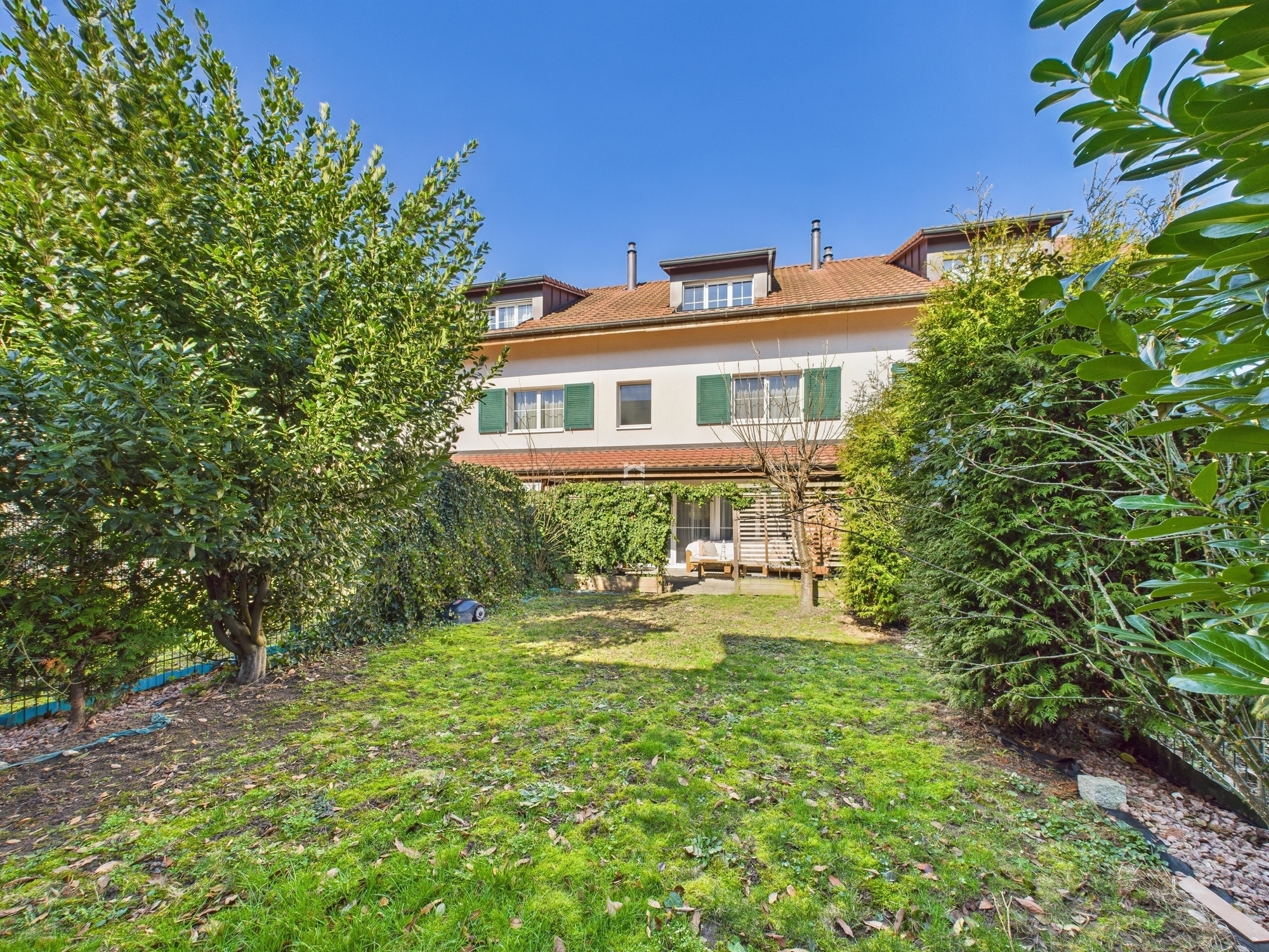 Aussenansicht Gartenseite Aussenansicht Gartenseite