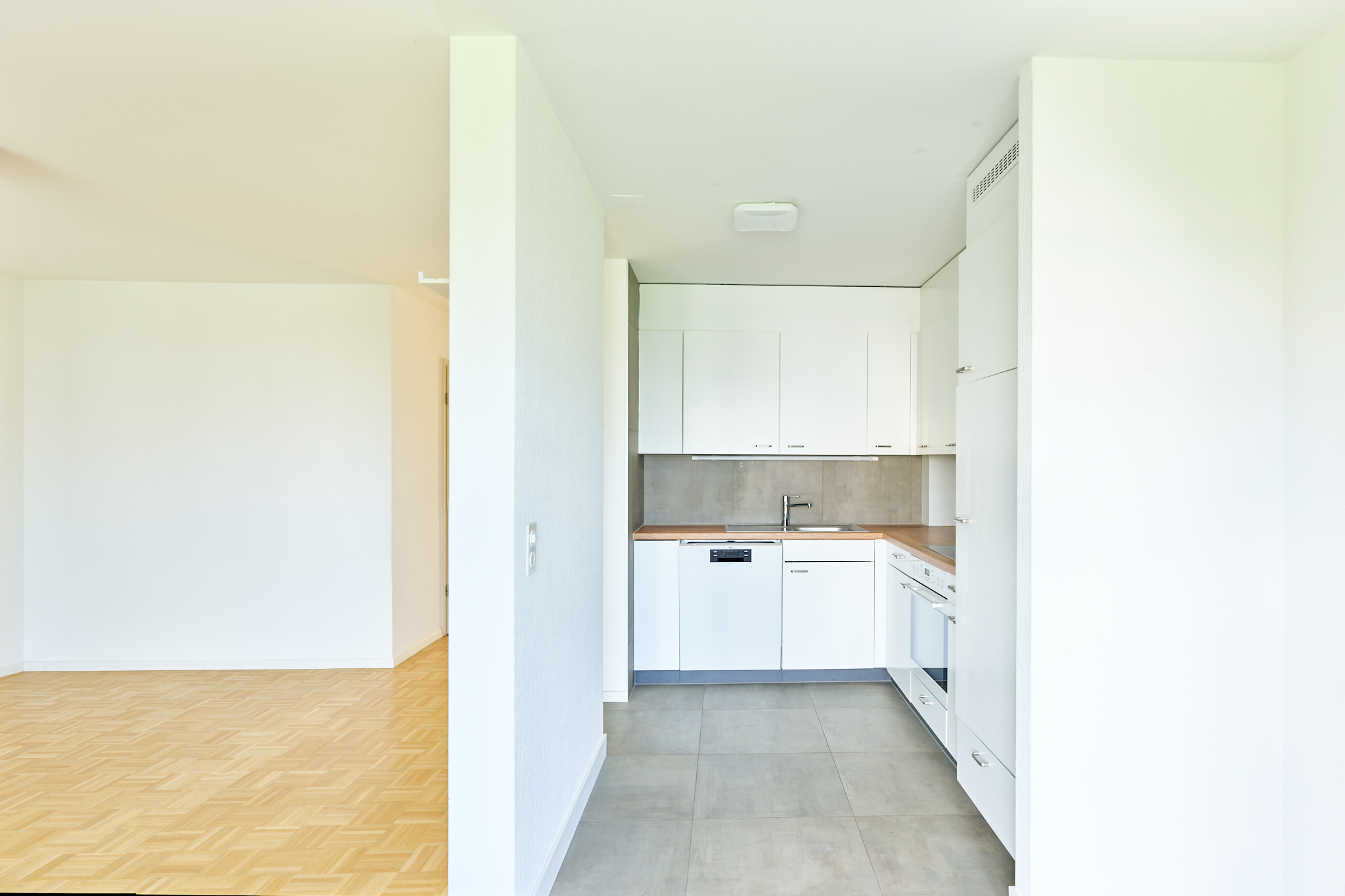 Interior view 4
