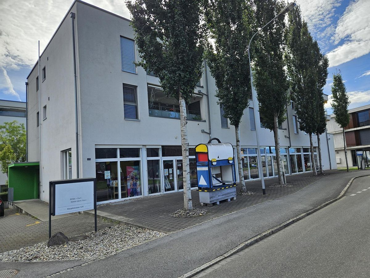Photo 3