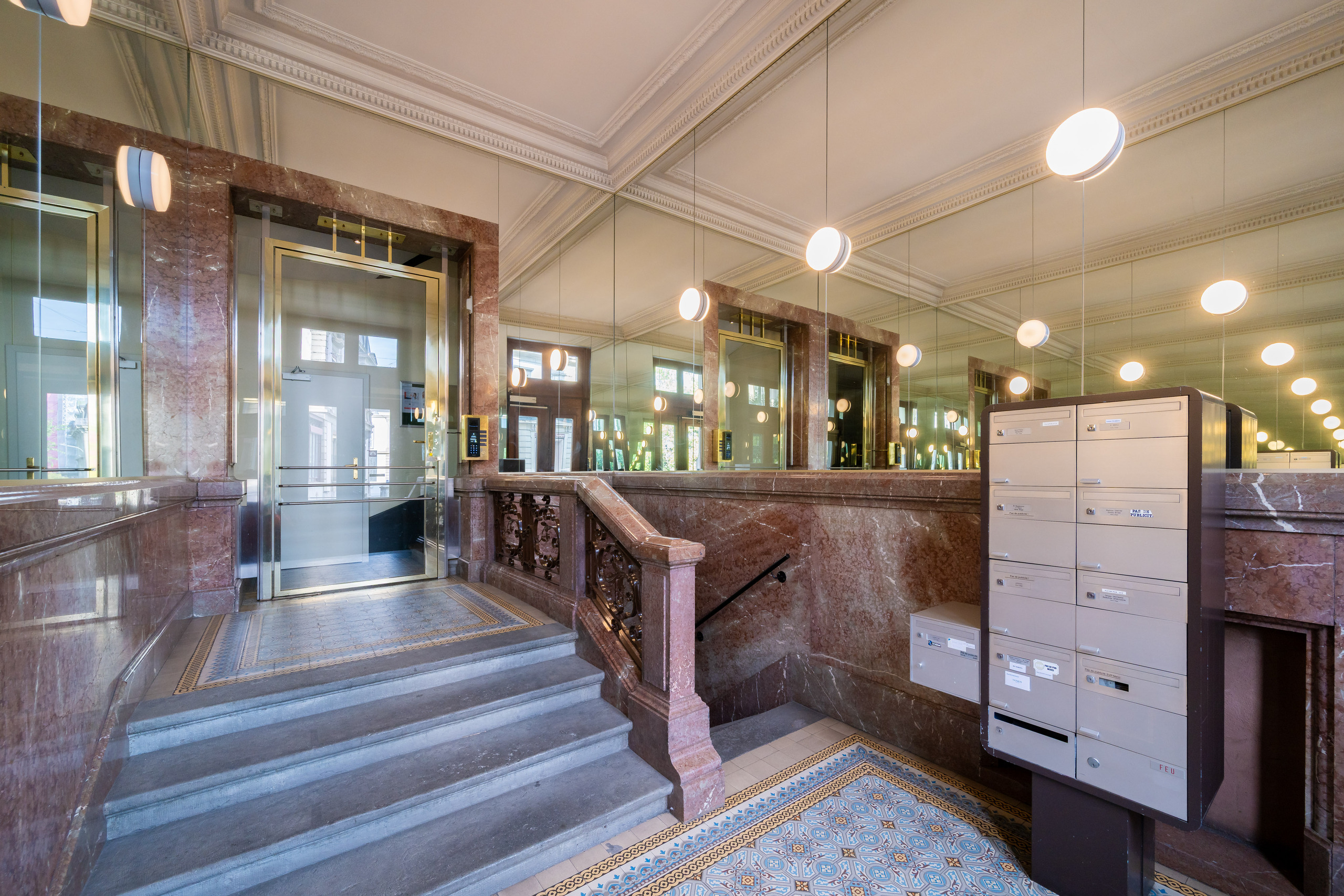 Interior view 1