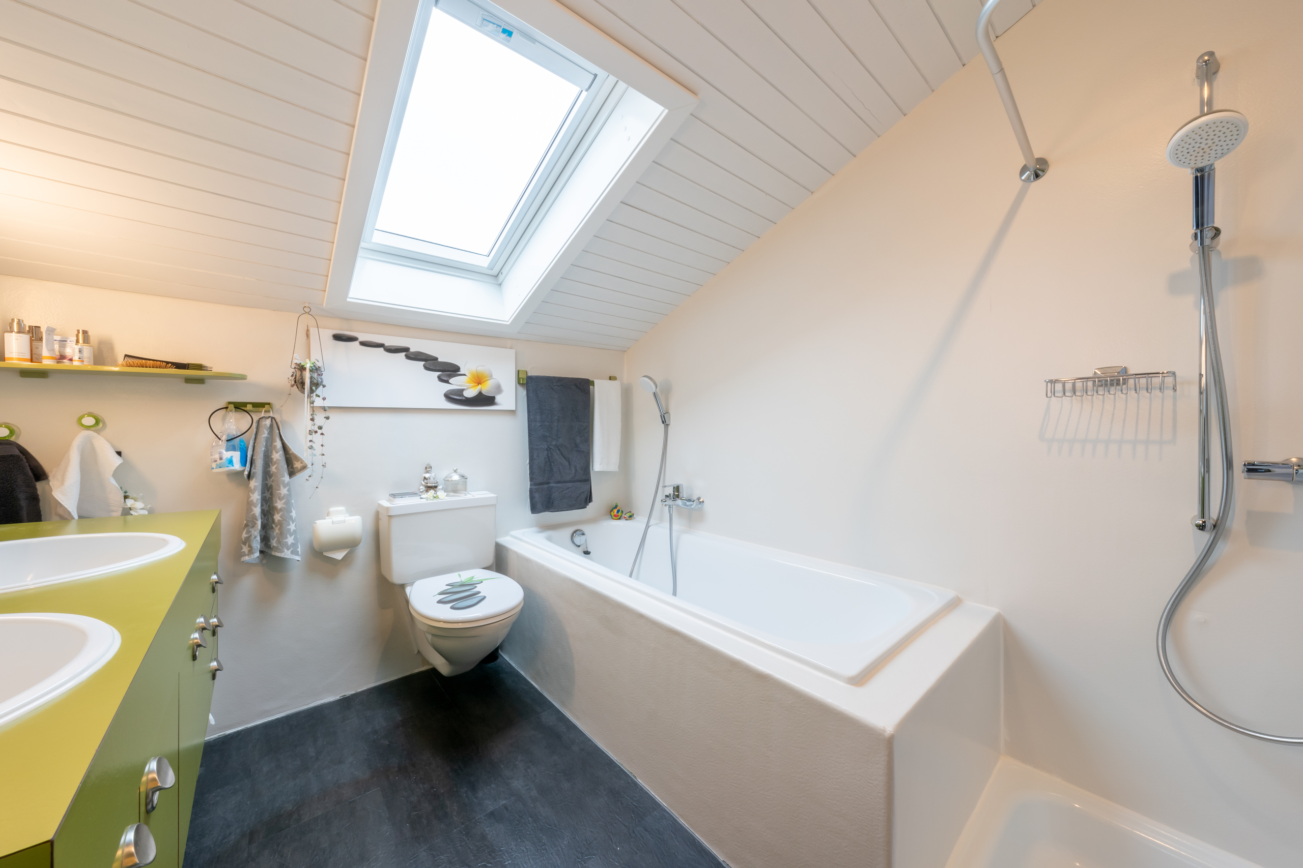 Badezimmer / Obergeschoss Badezimmer / Obergeschoss