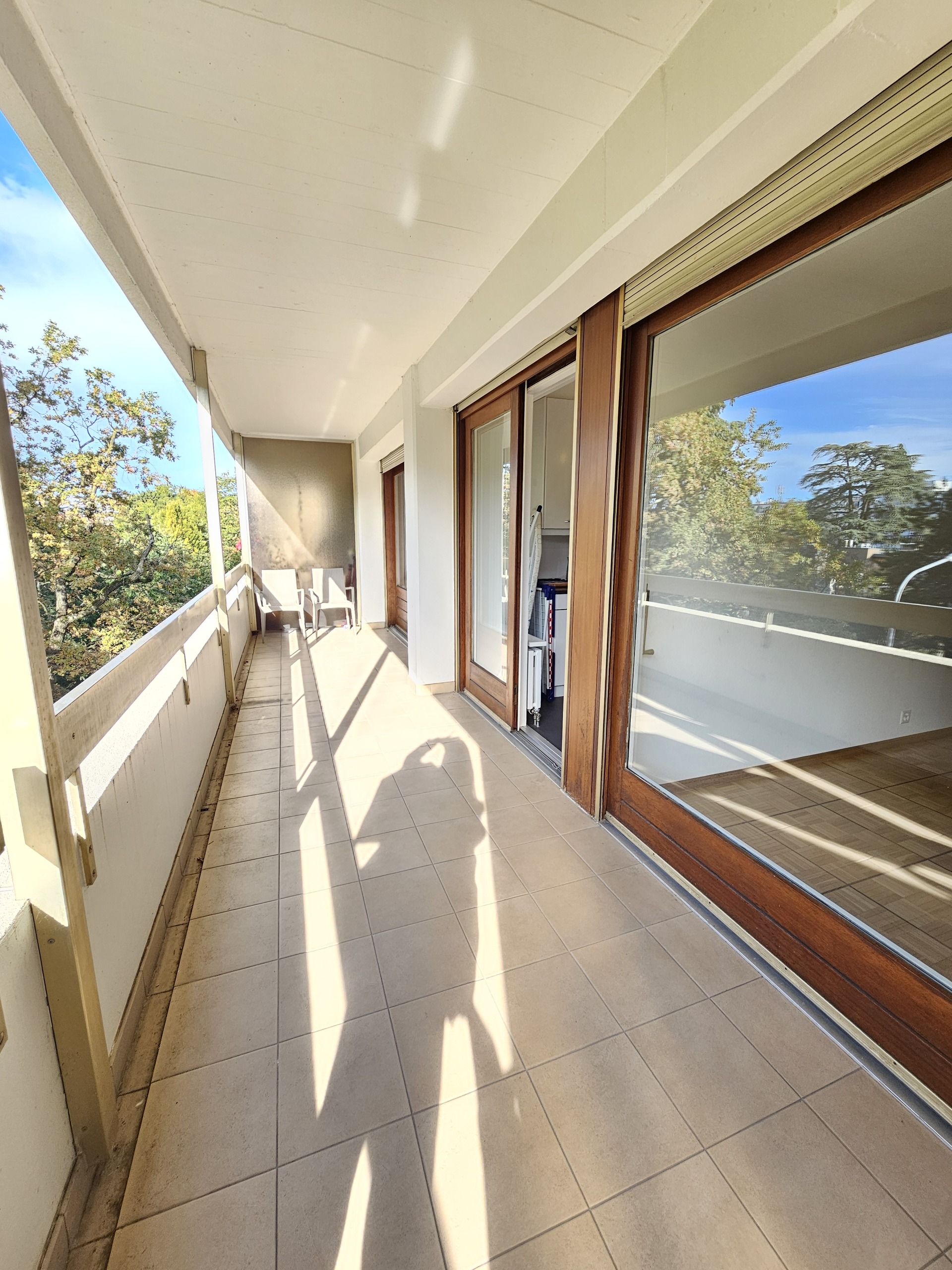 Interior view 12