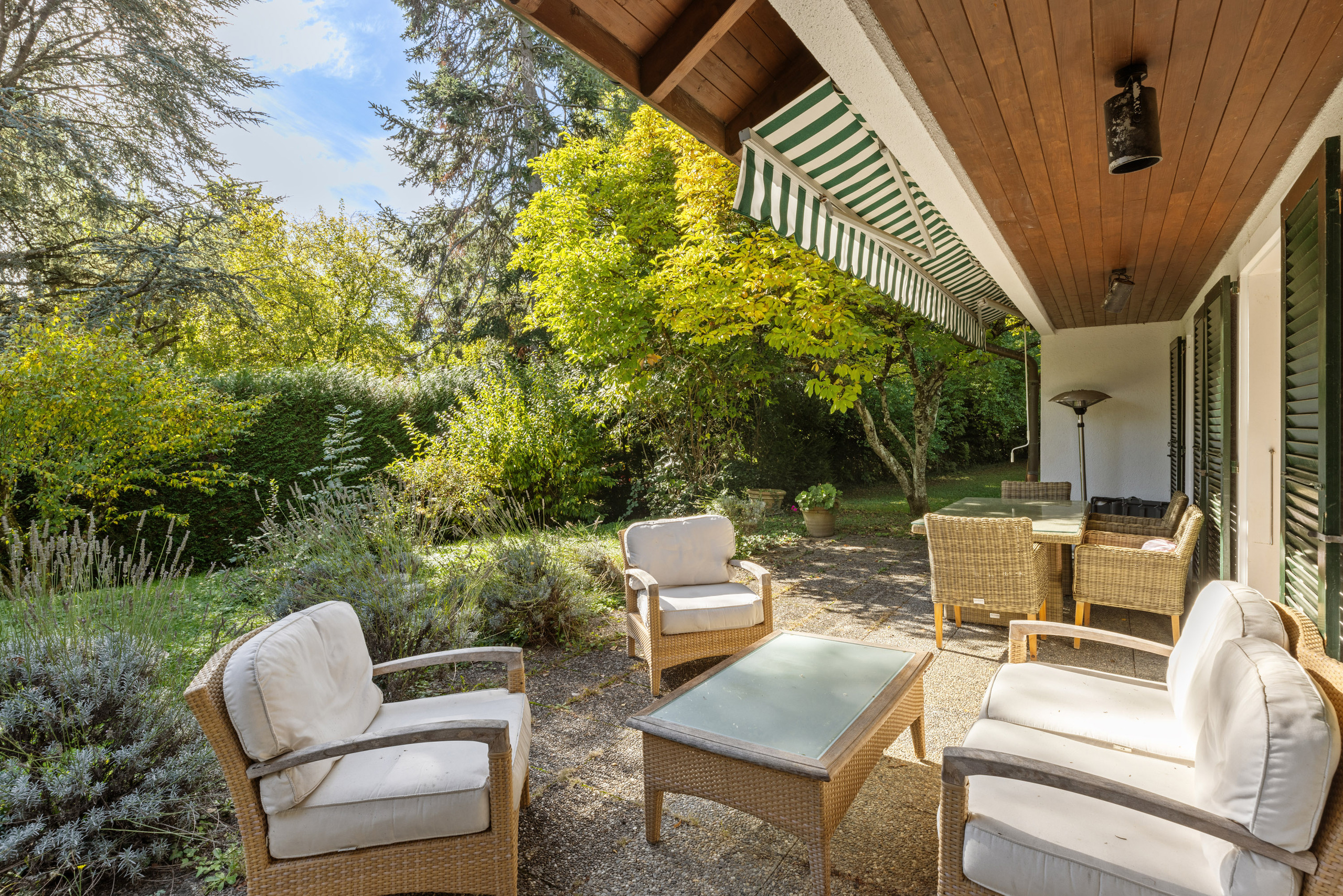 Belle terrasse abritée