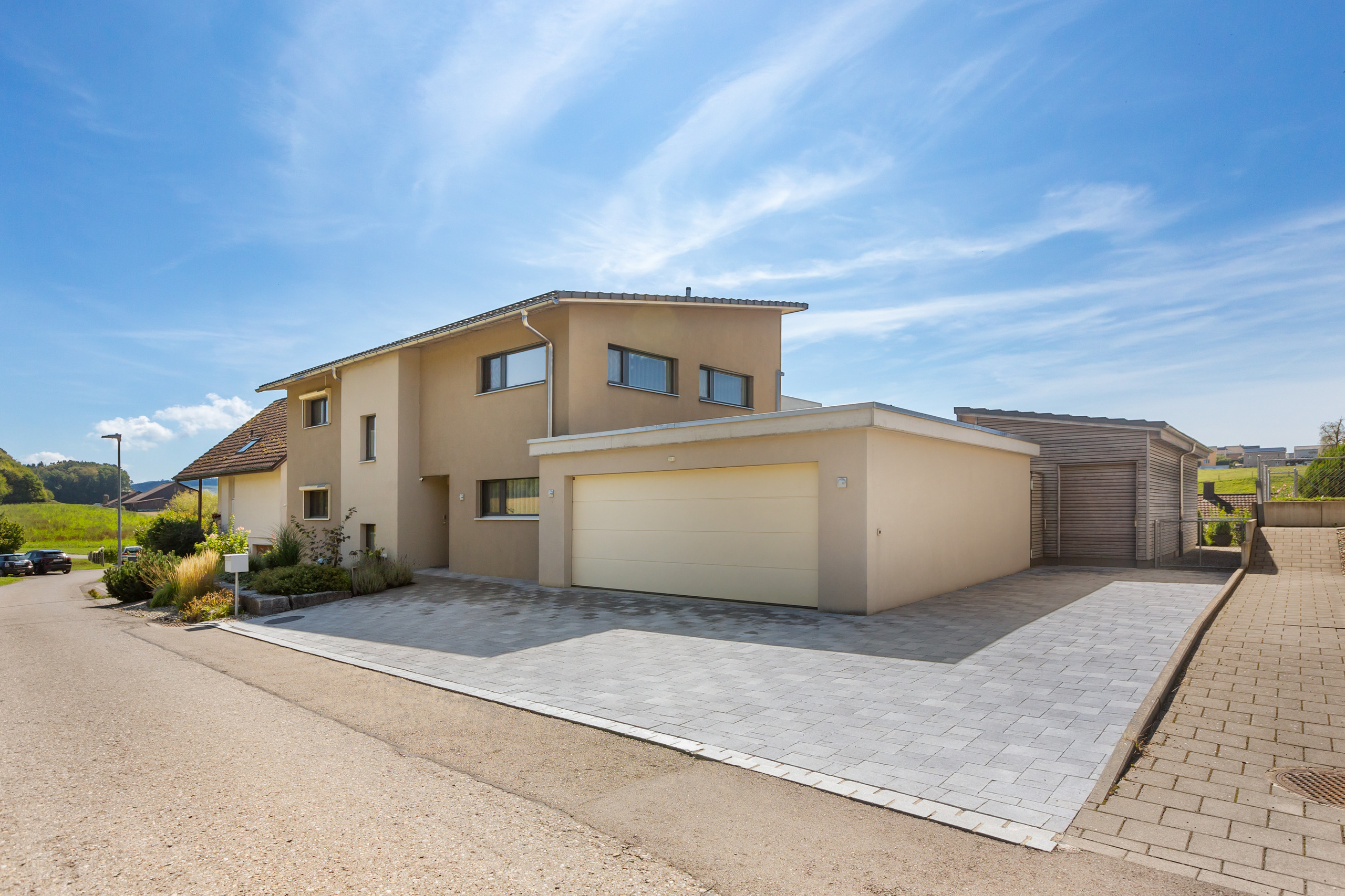 Exterior view 4
