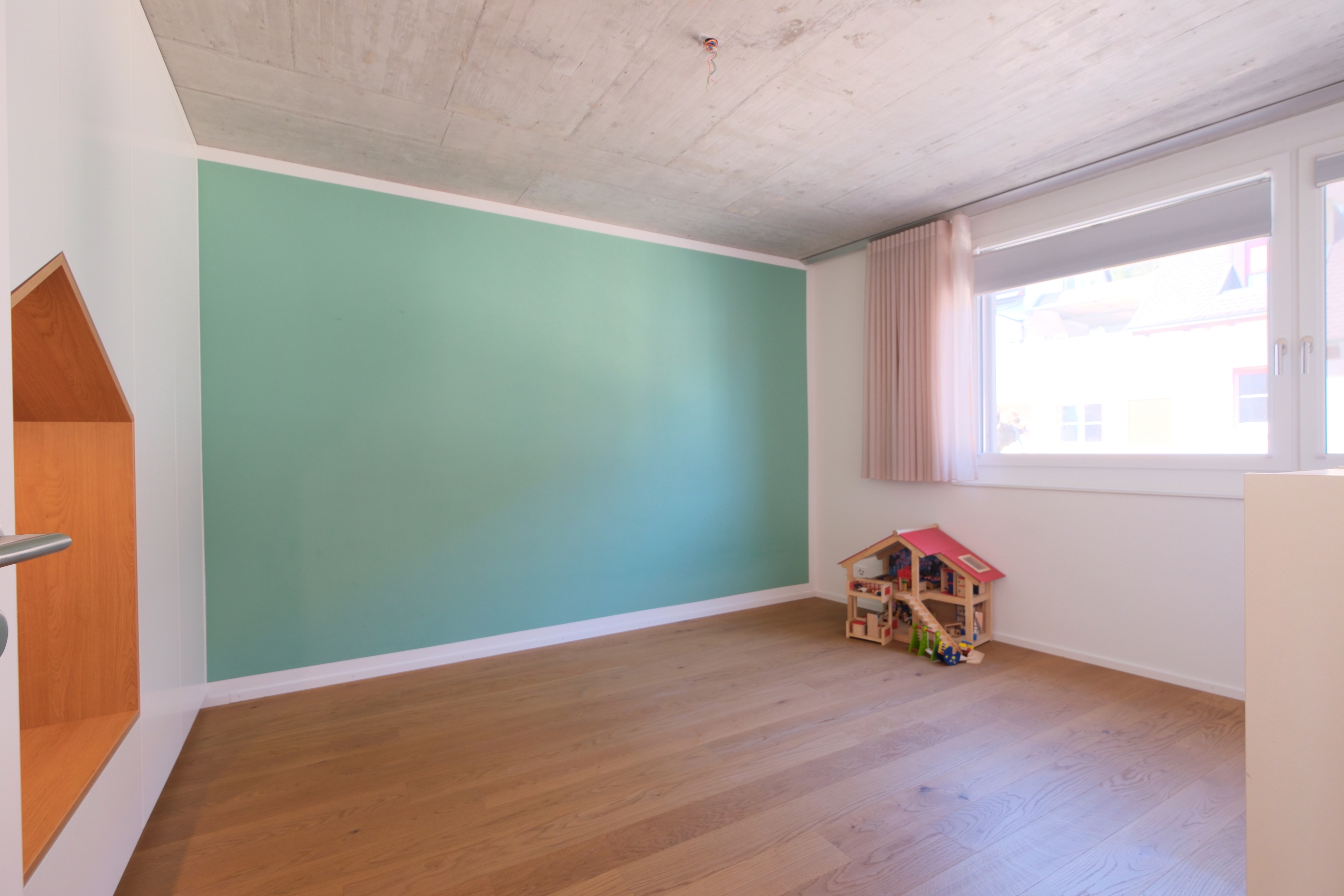 Zimmer mit Einbauschrank 