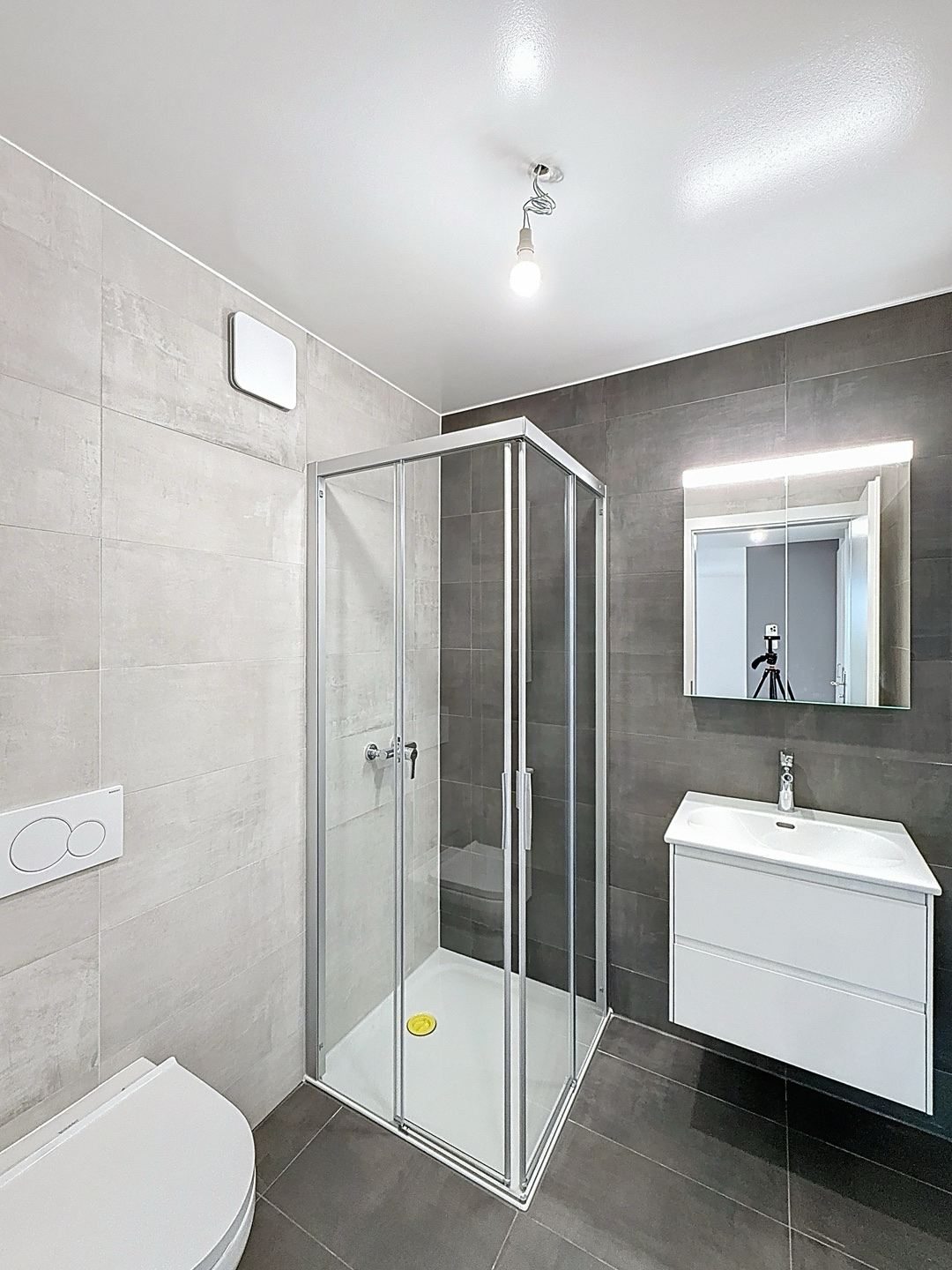 Interior view 7