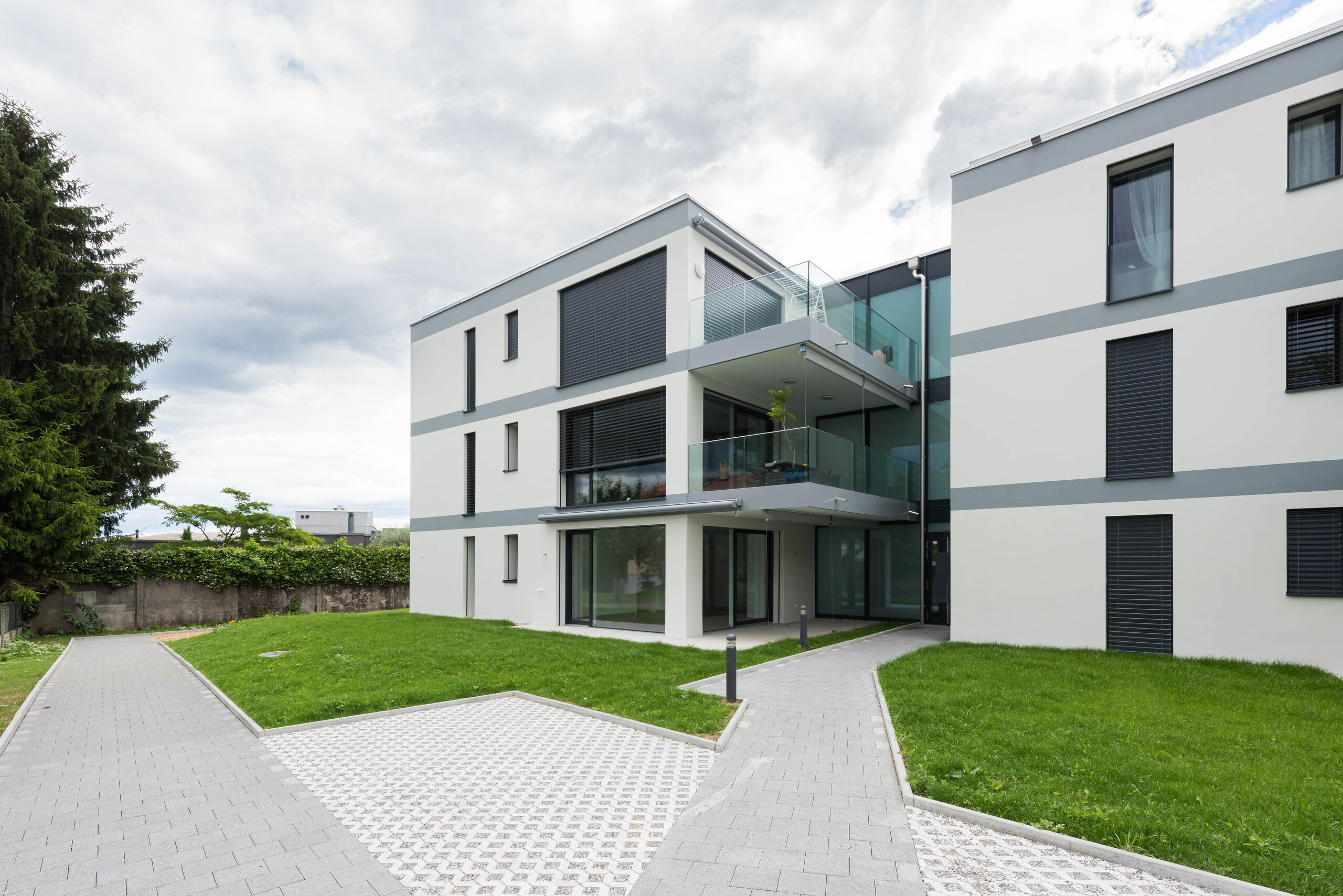 Exterior view 1