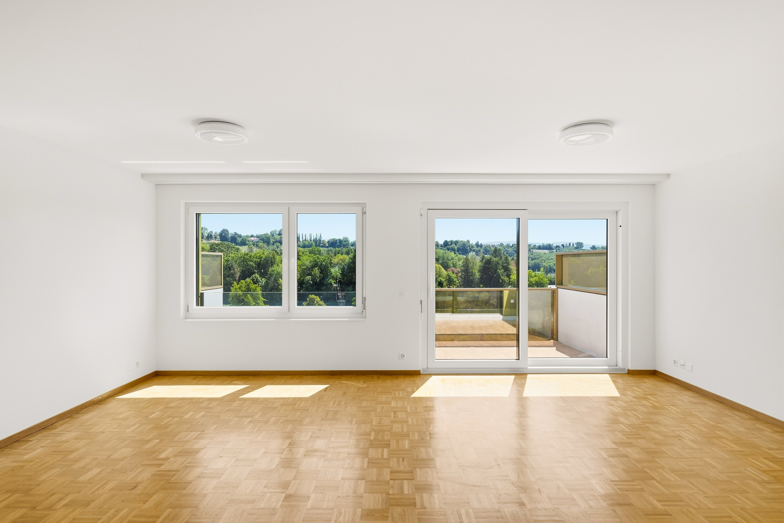 Interior view 6