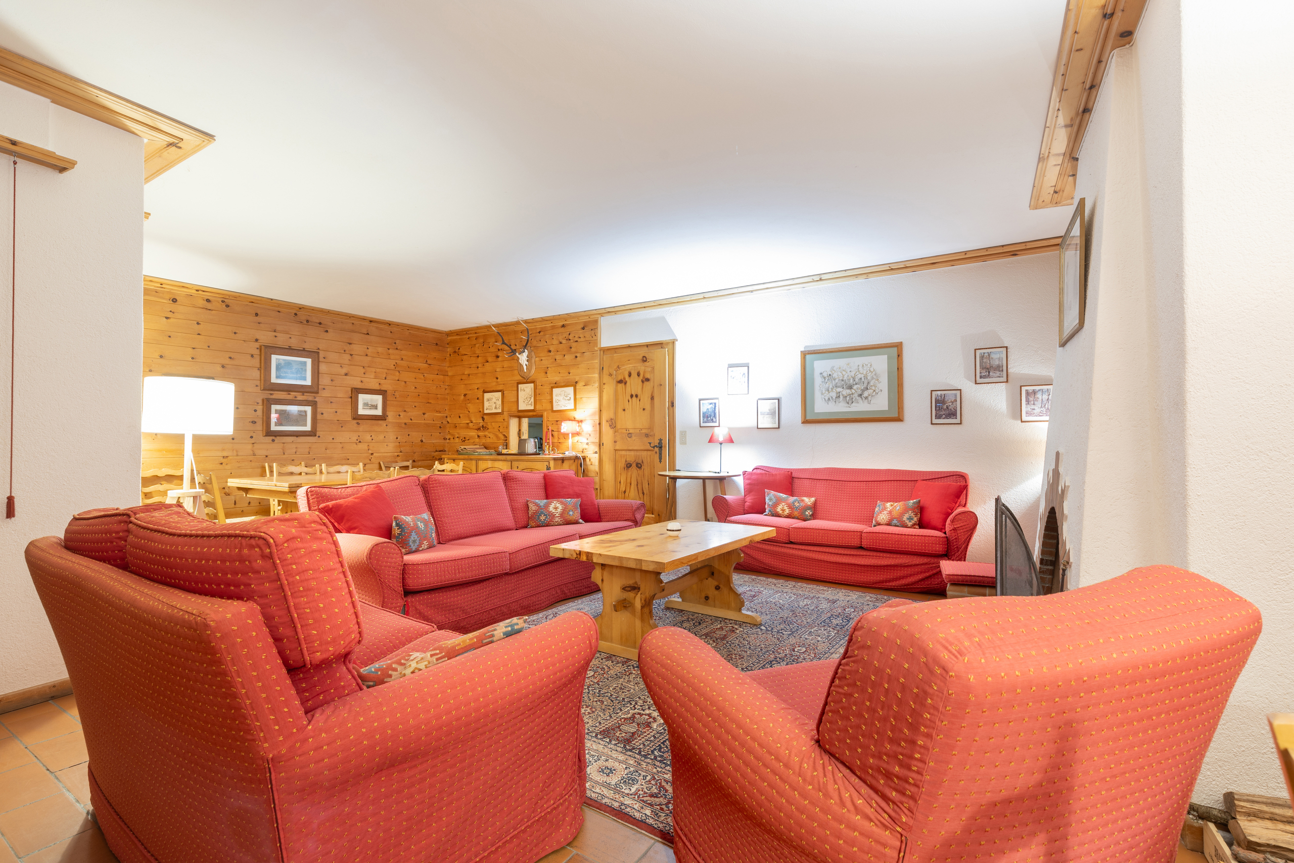Interior view 2