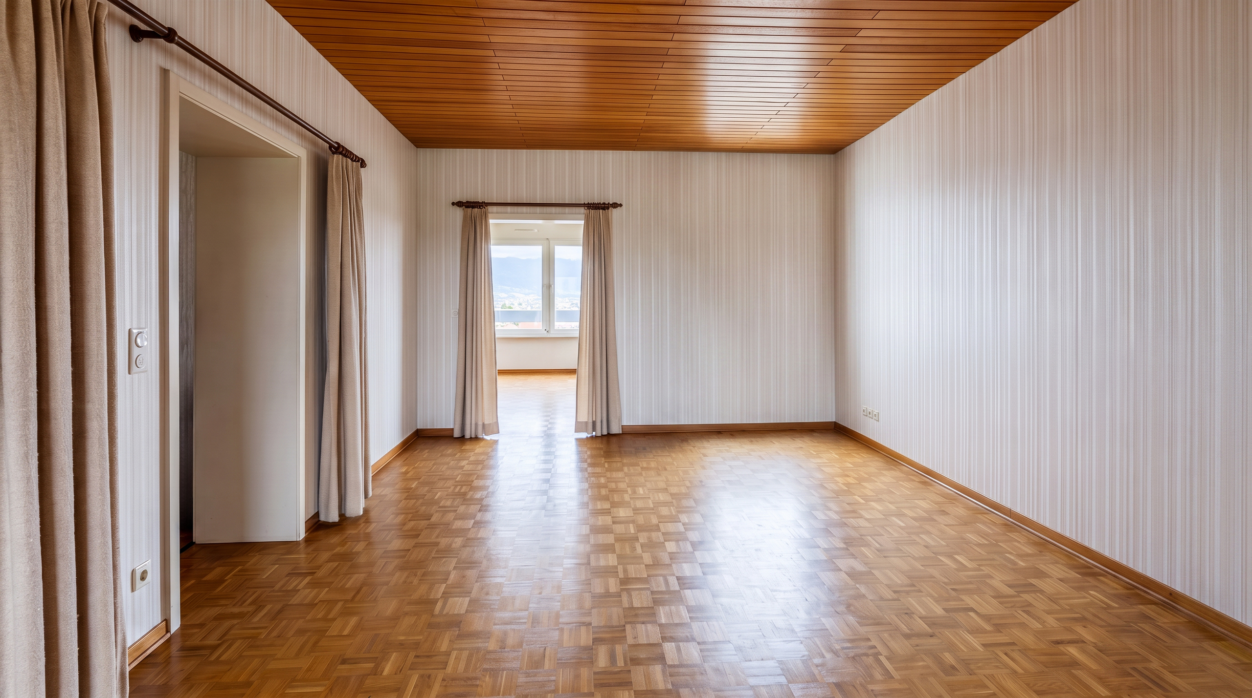 Interior view 8