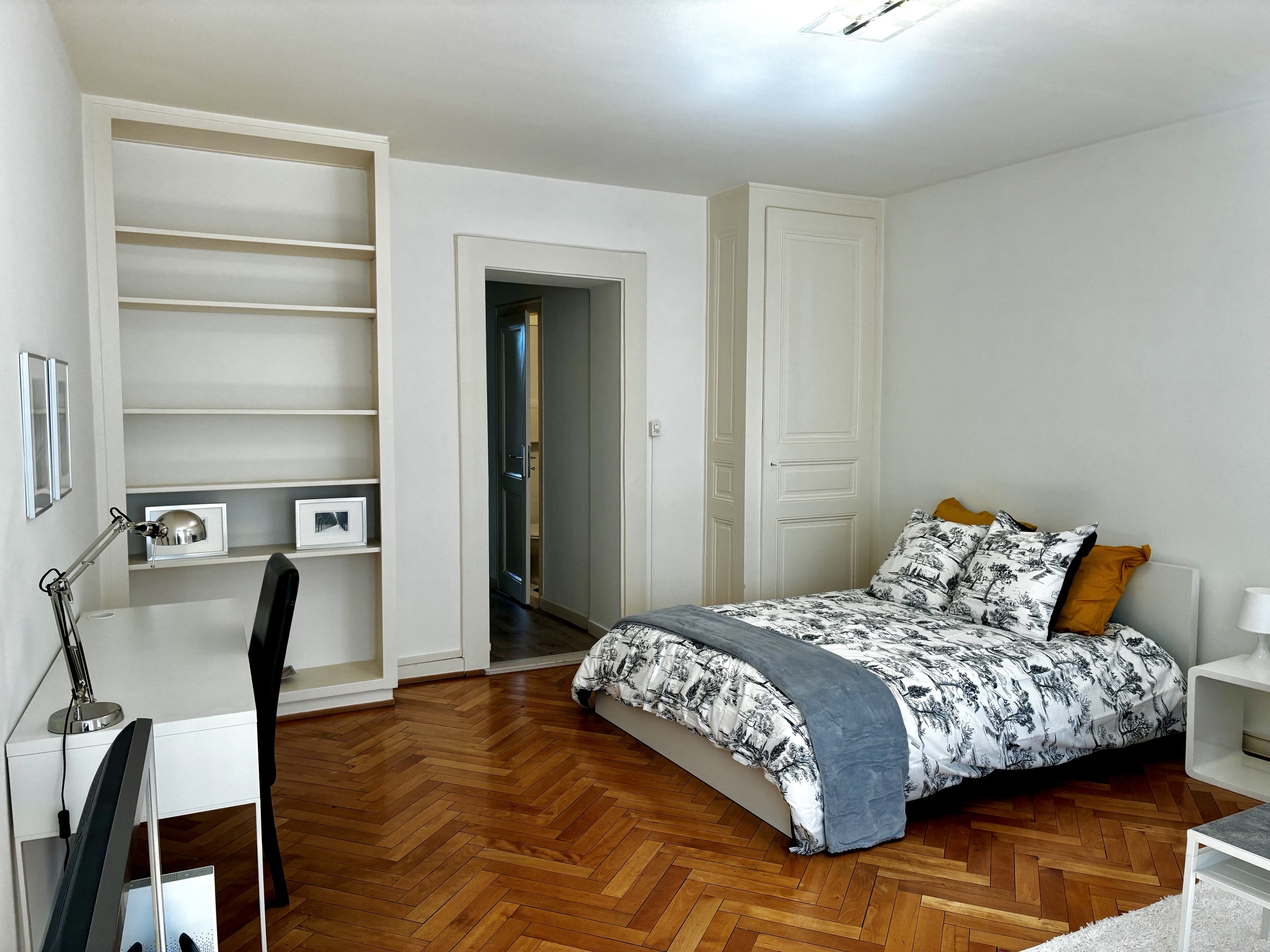 Photo 2