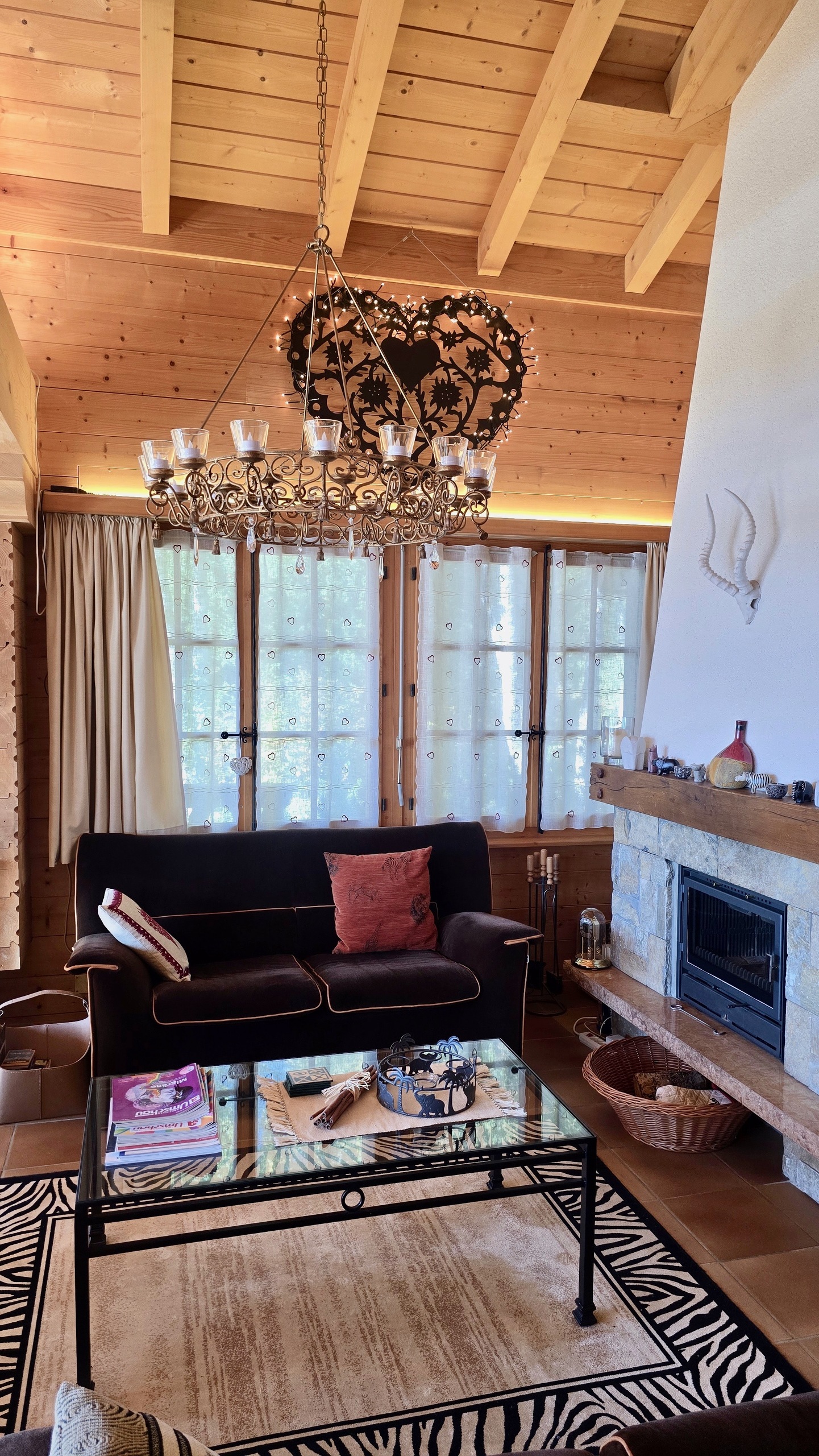 Interior view 5