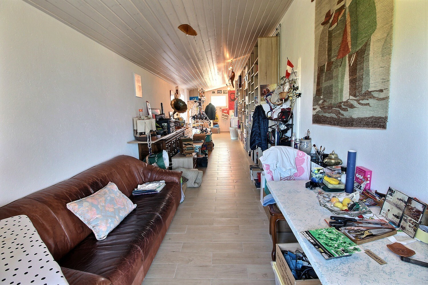Appt. rez supérieur : disponible/buanderie