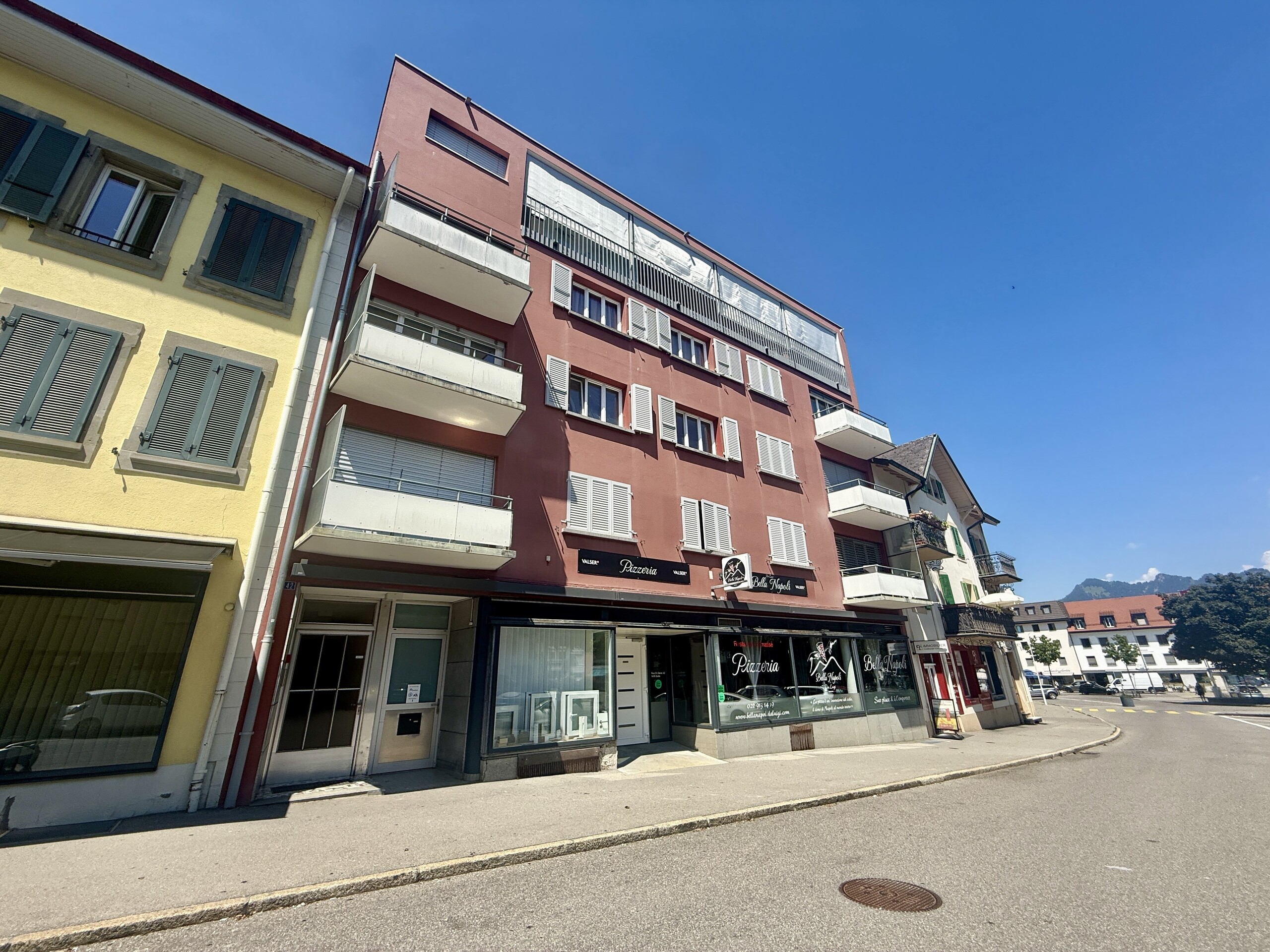 Exterior view 1