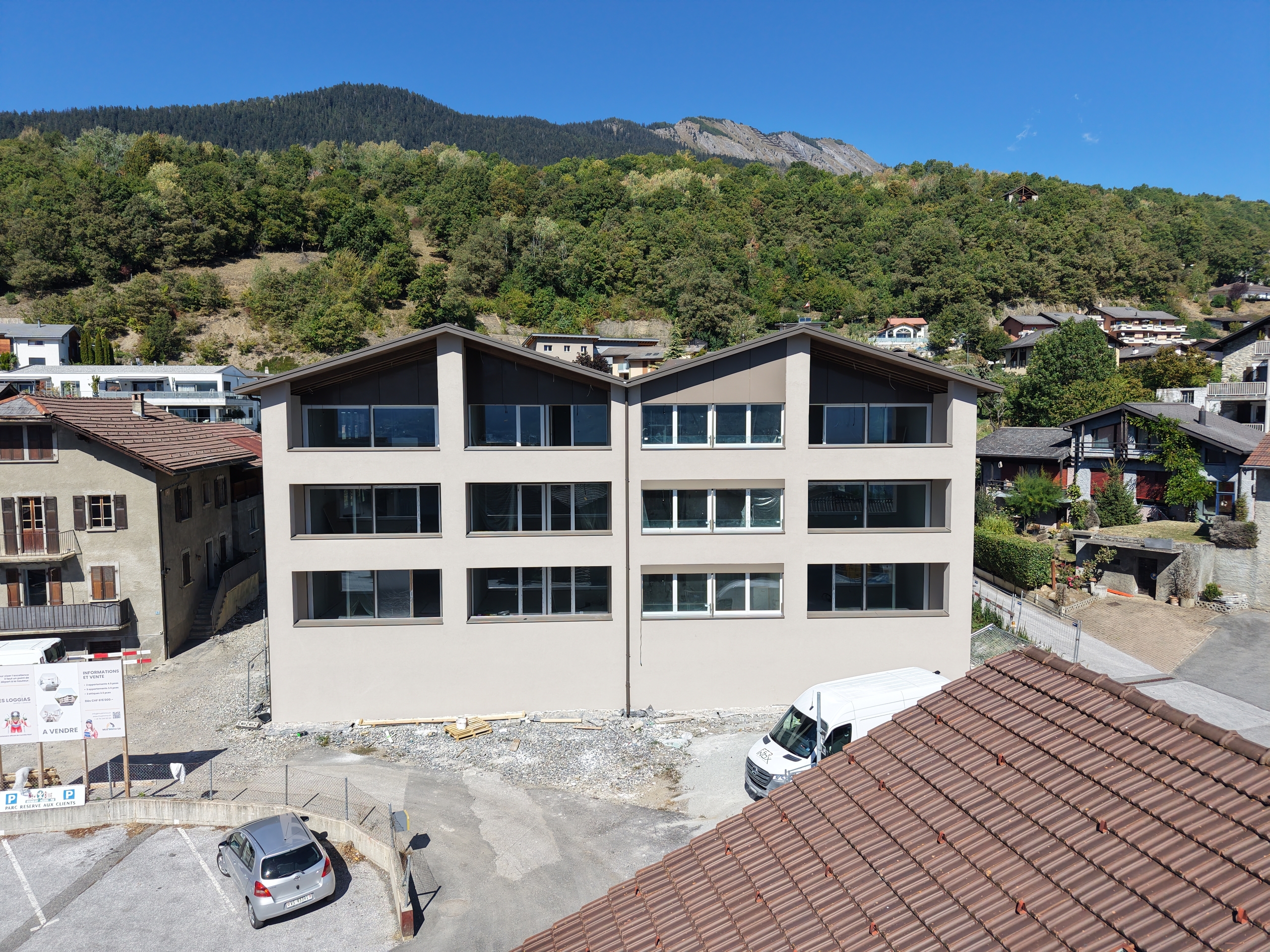 Exterior view 7
