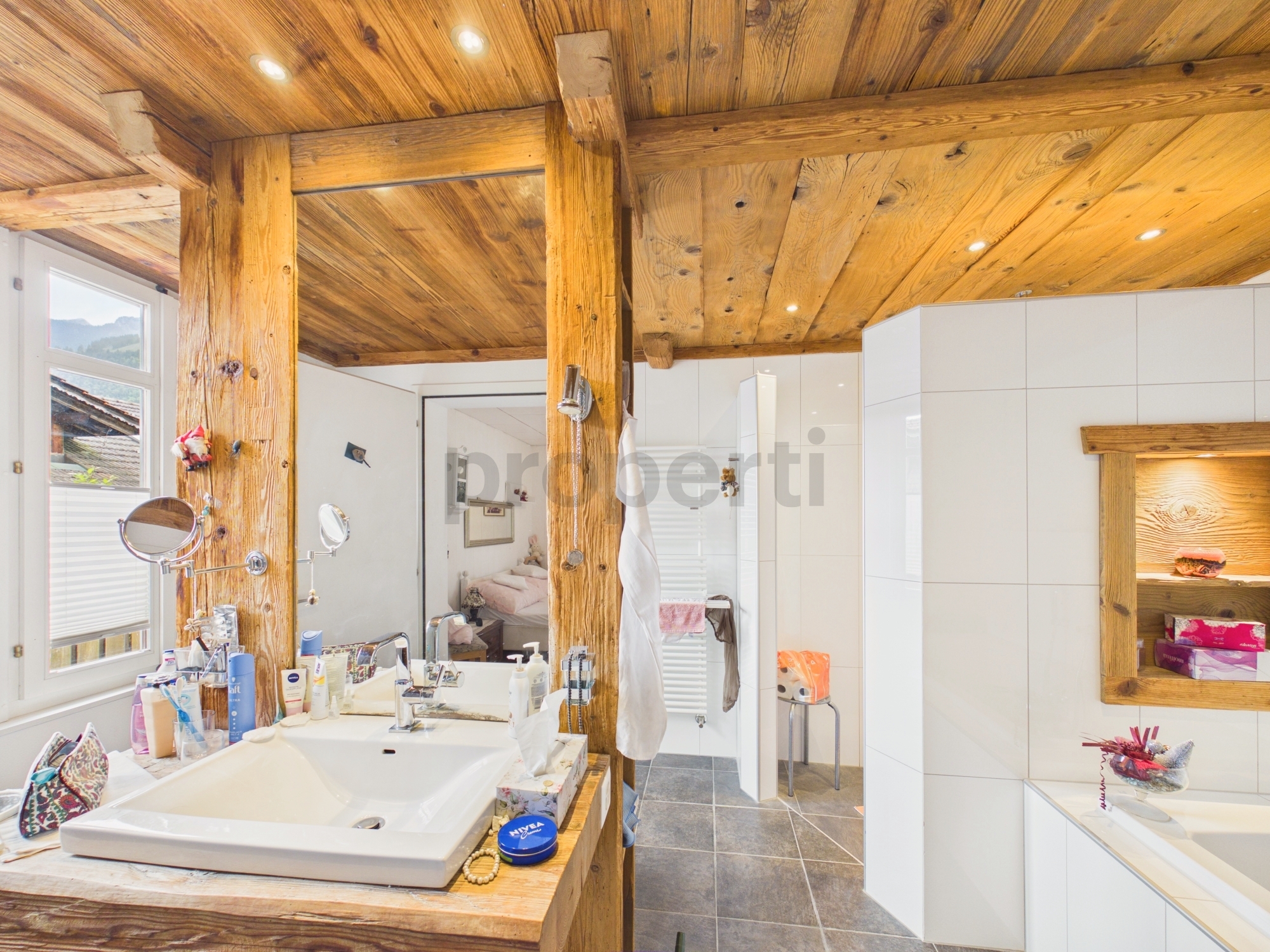 Image 9 Image 9