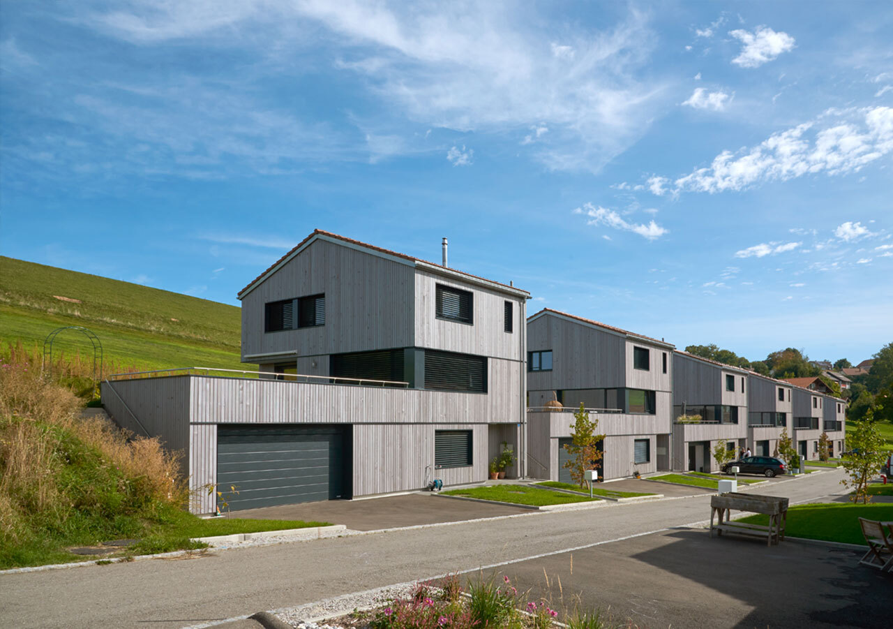 Villas familiales, En Beauregard, Treyvaux Création des villas familiales 51/2 pièces. Espaces extérieurs privatisés, garage individuel pour deux voitures.