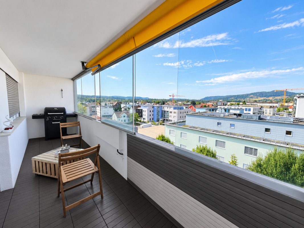Balkon mit Verglasung Balkon mit Verglasung