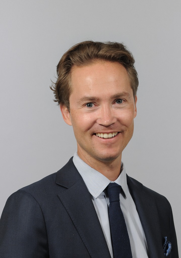 Julian Lander Julian Lander