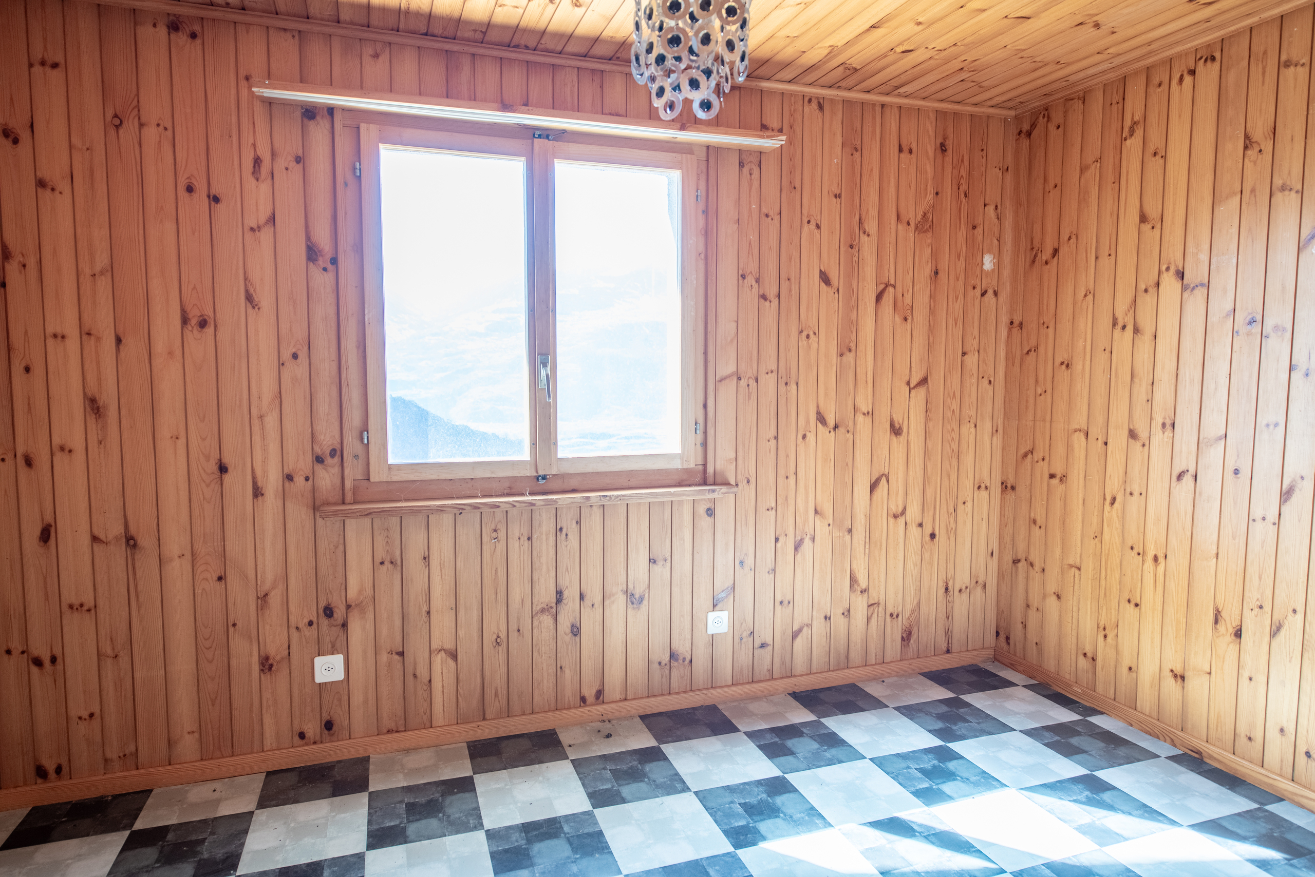 Interior view 10