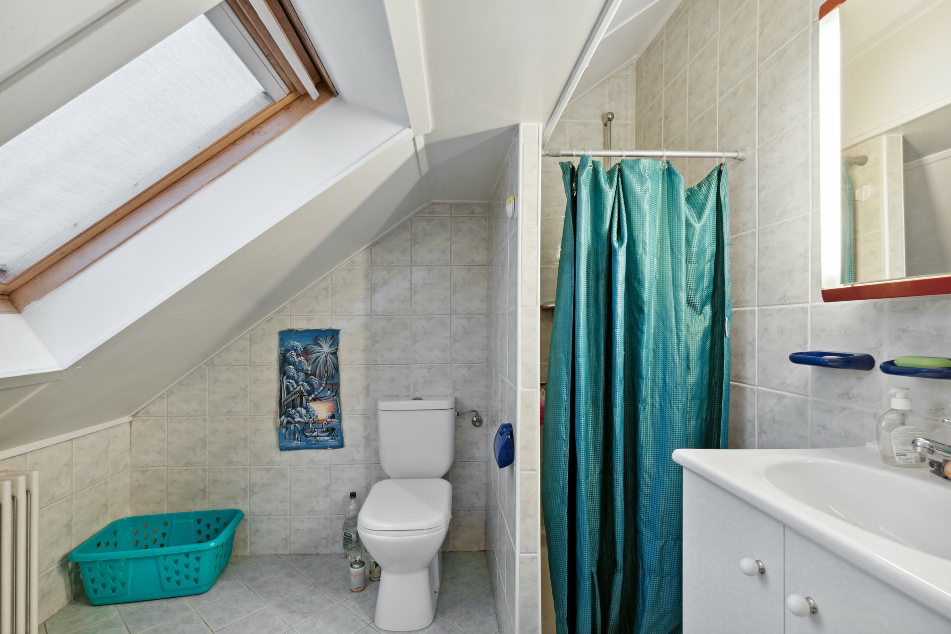 Duschraum im ausgebauten Dachgeschoss