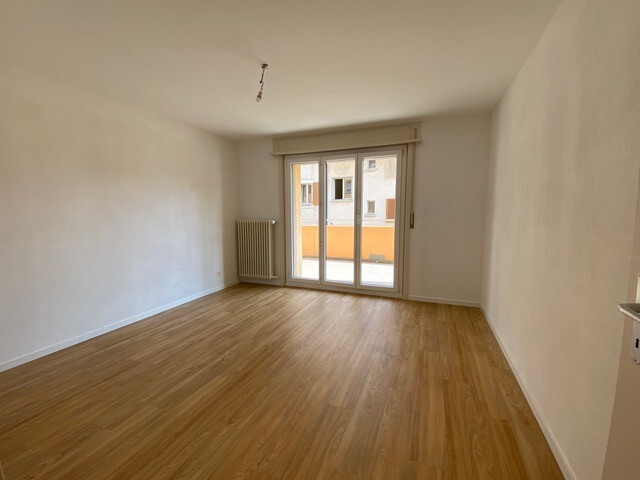 Interior view 6